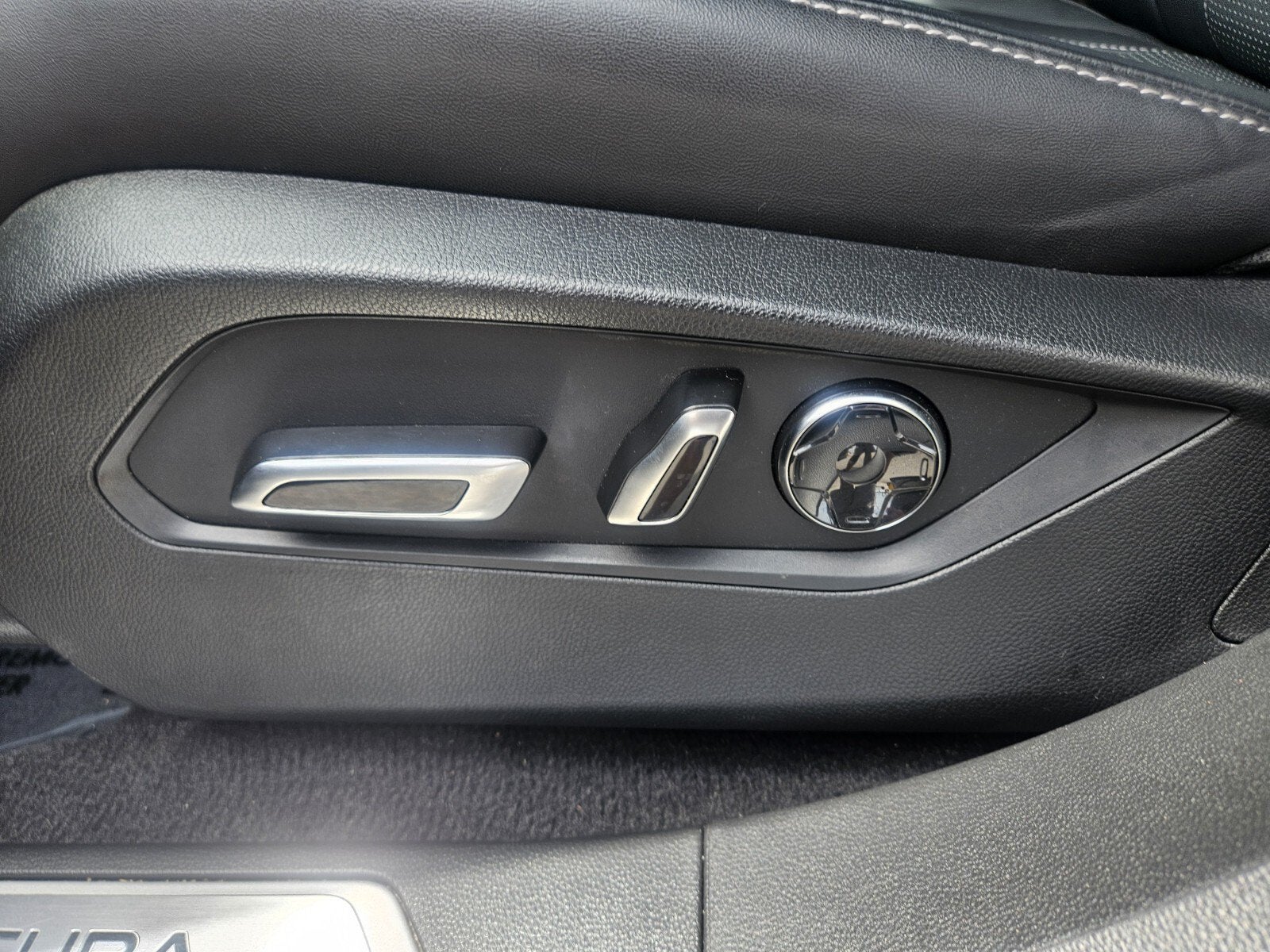 2024 Acura RDX w/Technology Package