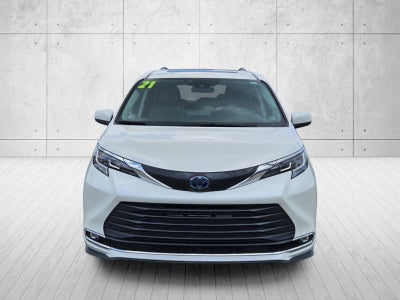 2021 Toyota Sienna XLE