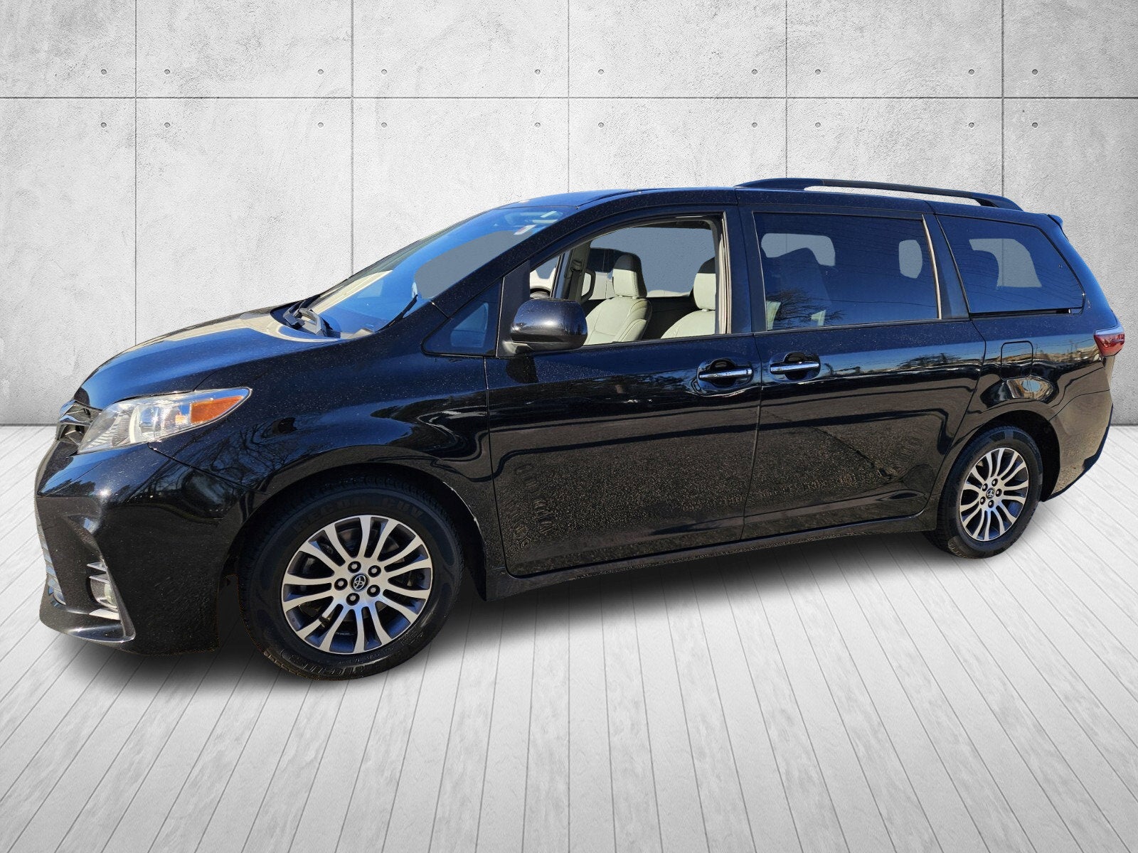 2019 Toyota Sienna L