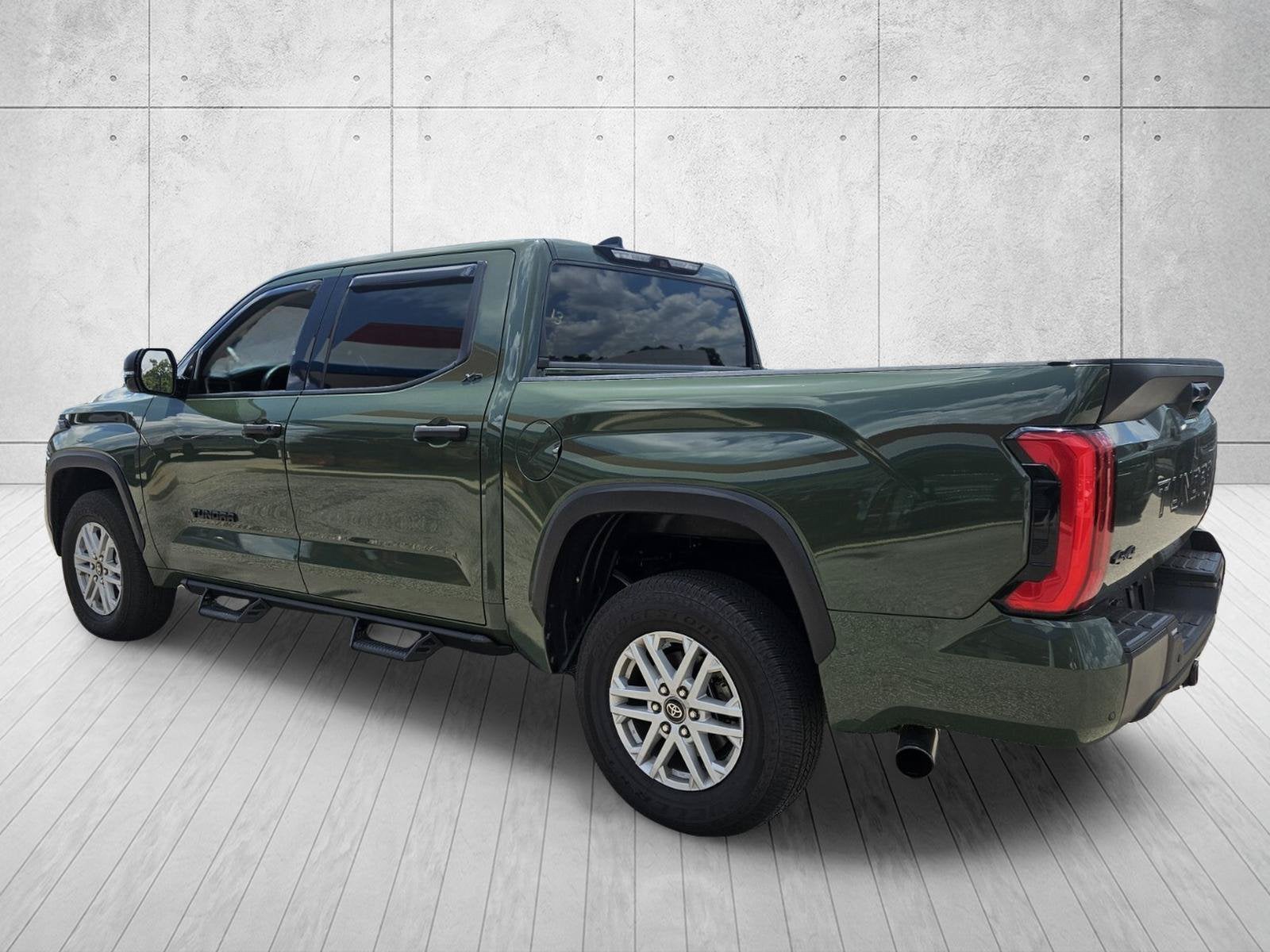 2023 Toyota Tundra 4WD SR5
