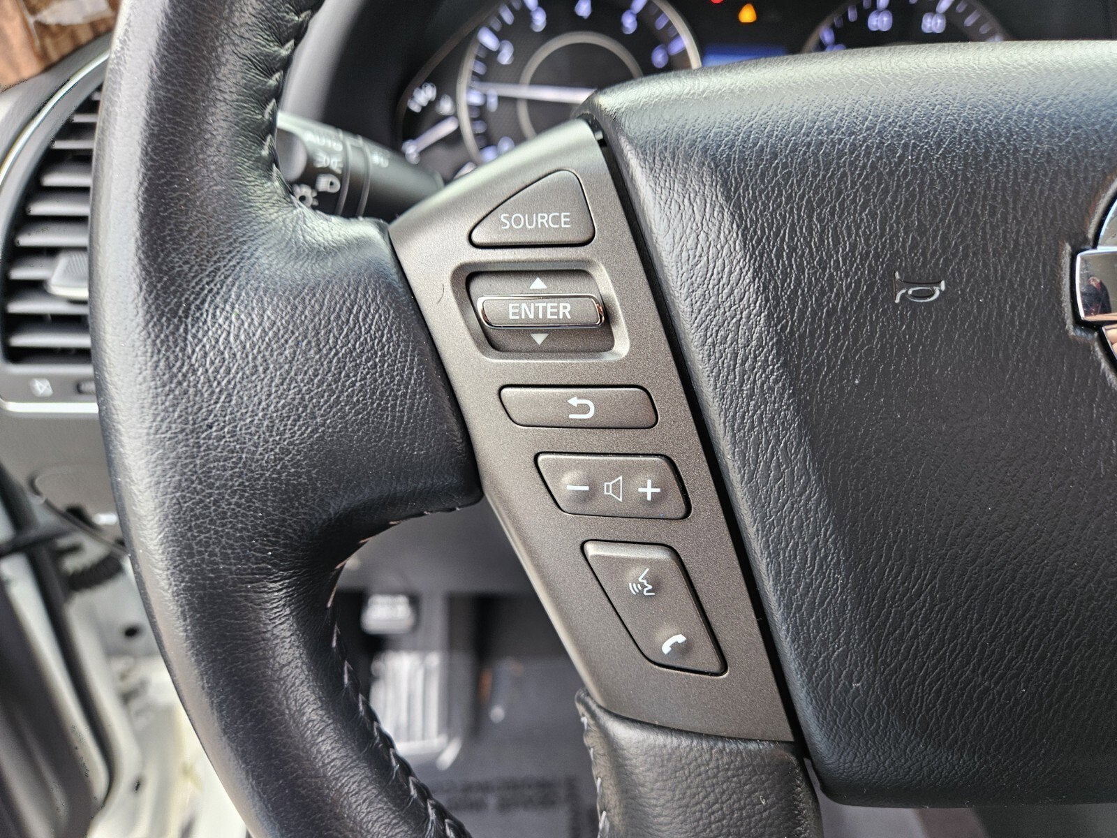 2017 Nissan Armada SL