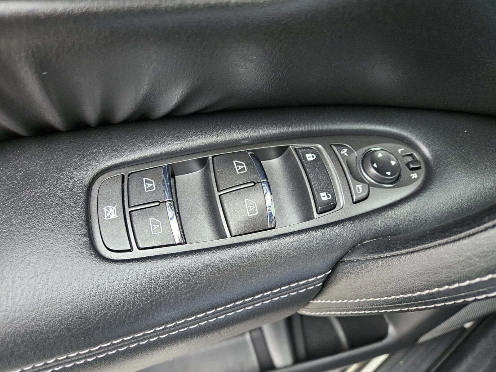 2017 Nissan Armada SL