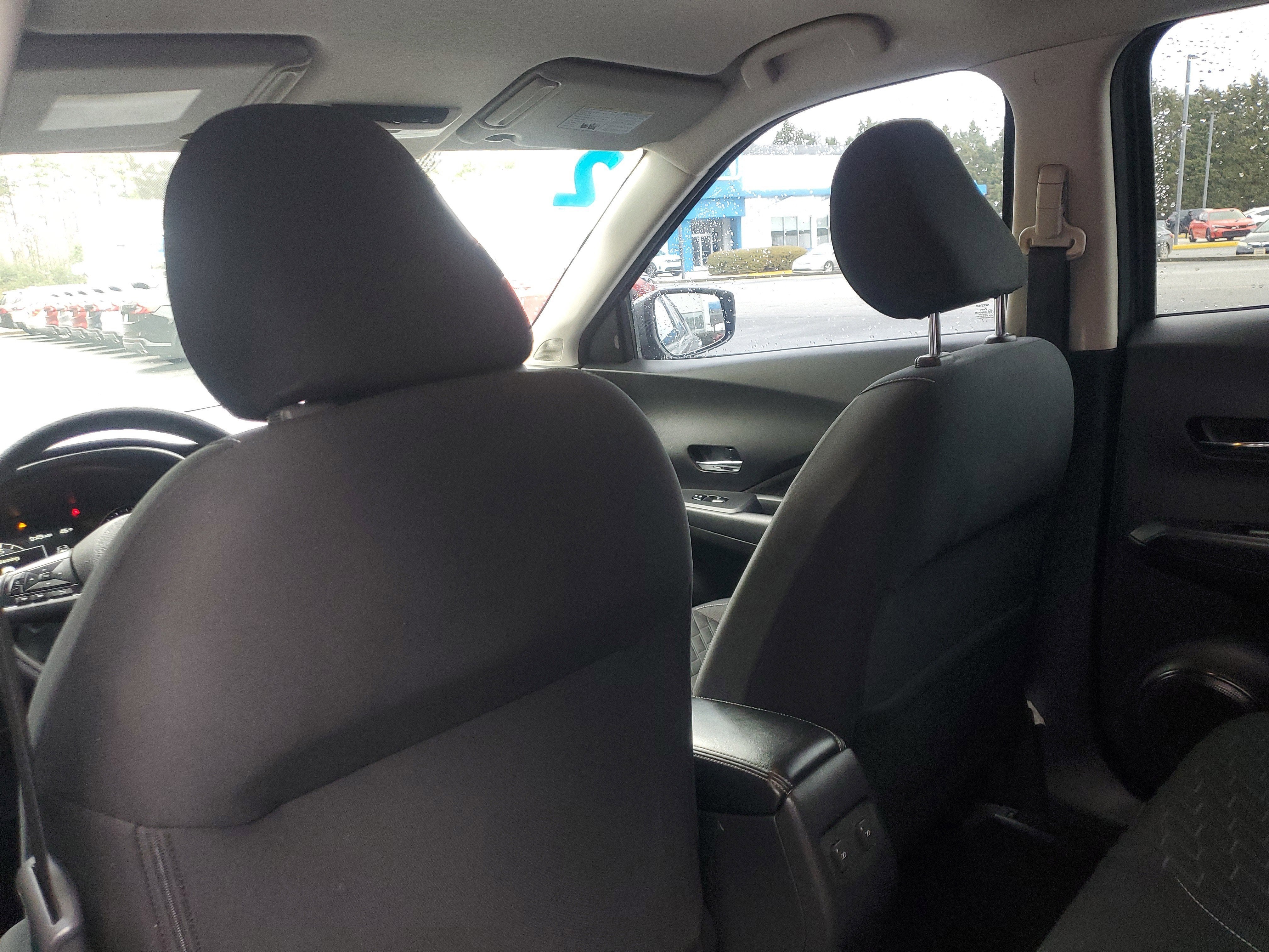 2022 Nissan Kicks SV