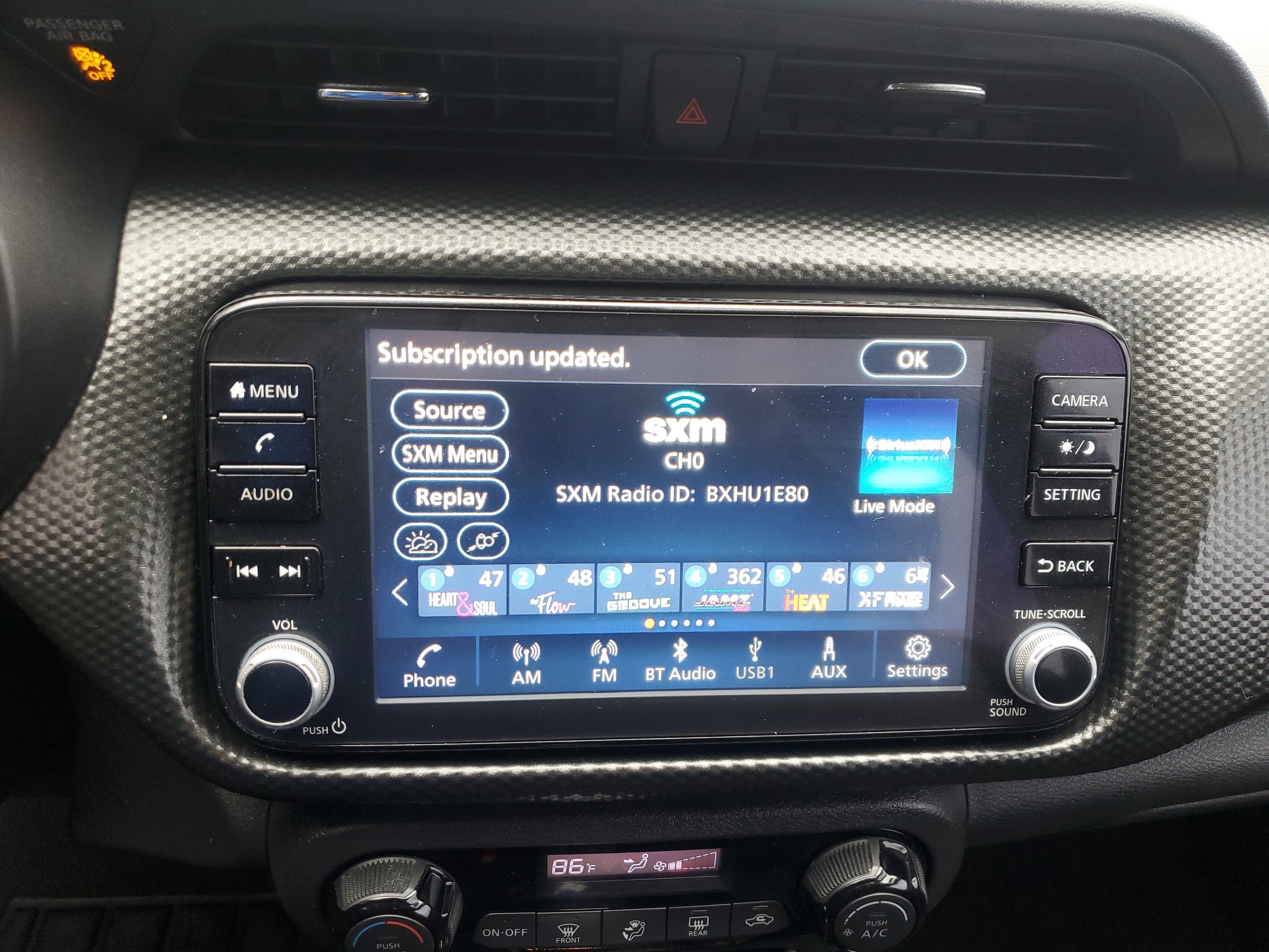 2022 Nissan Kicks SV