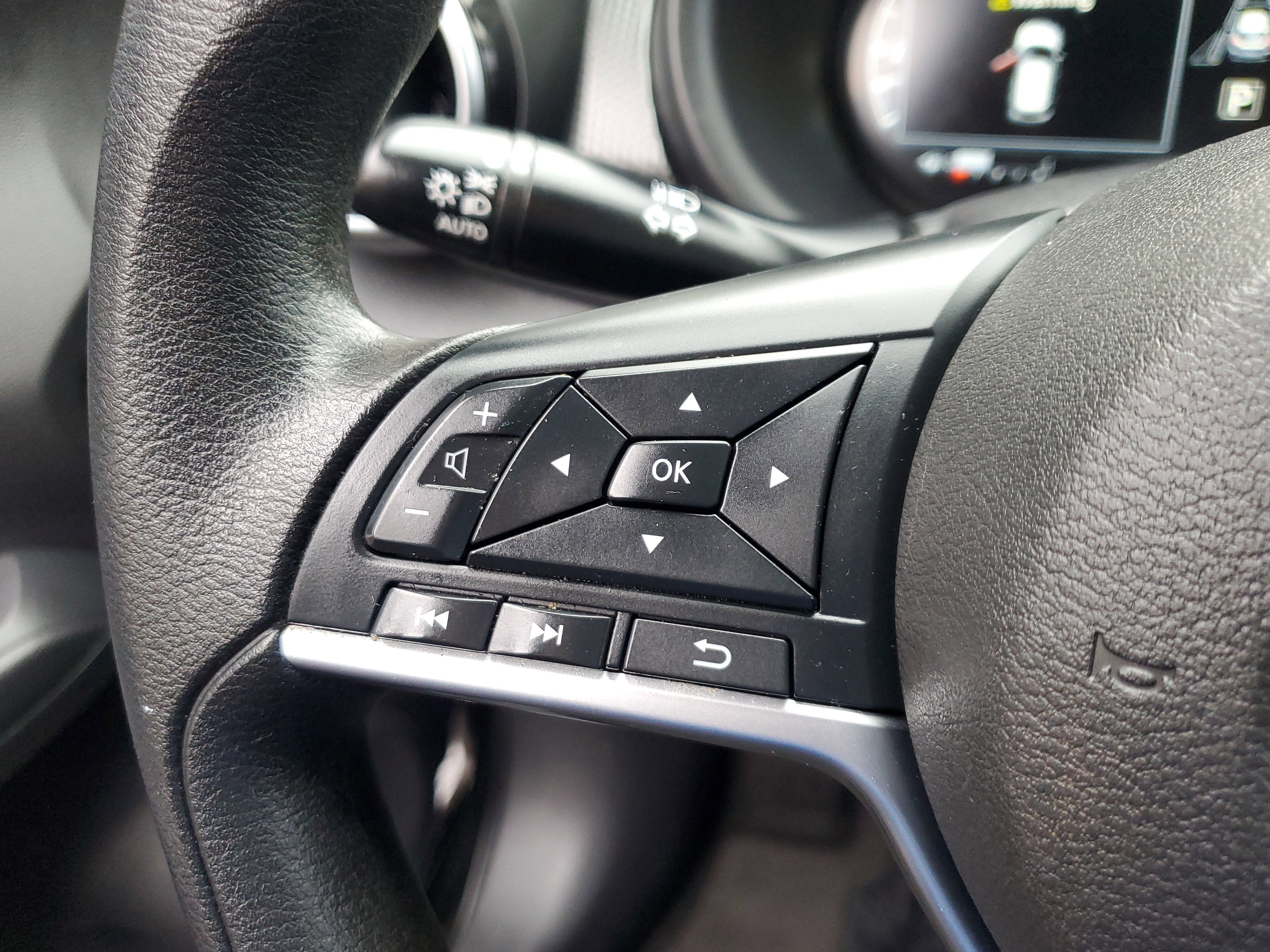 2022 Nissan Kicks SV