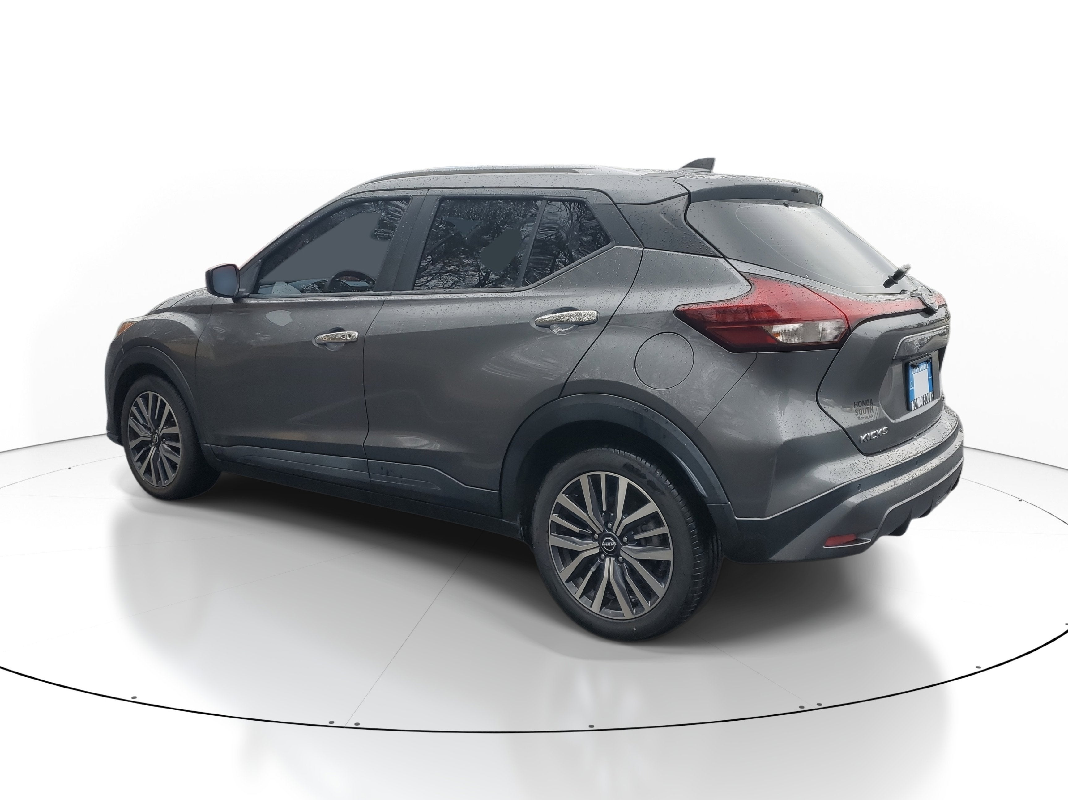 2022 Nissan Kicks SV