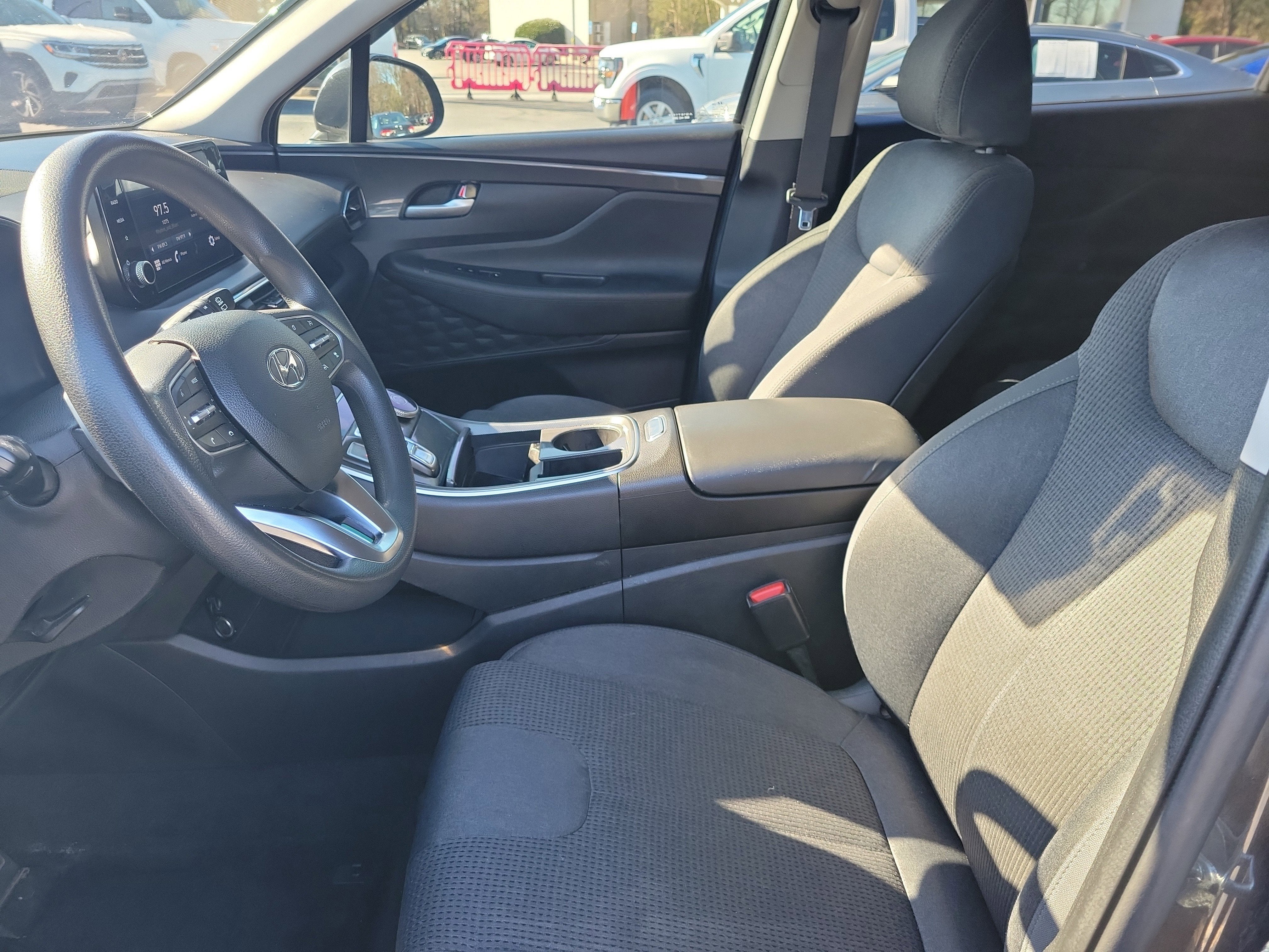 2022 Hyundai Santa Fe SE