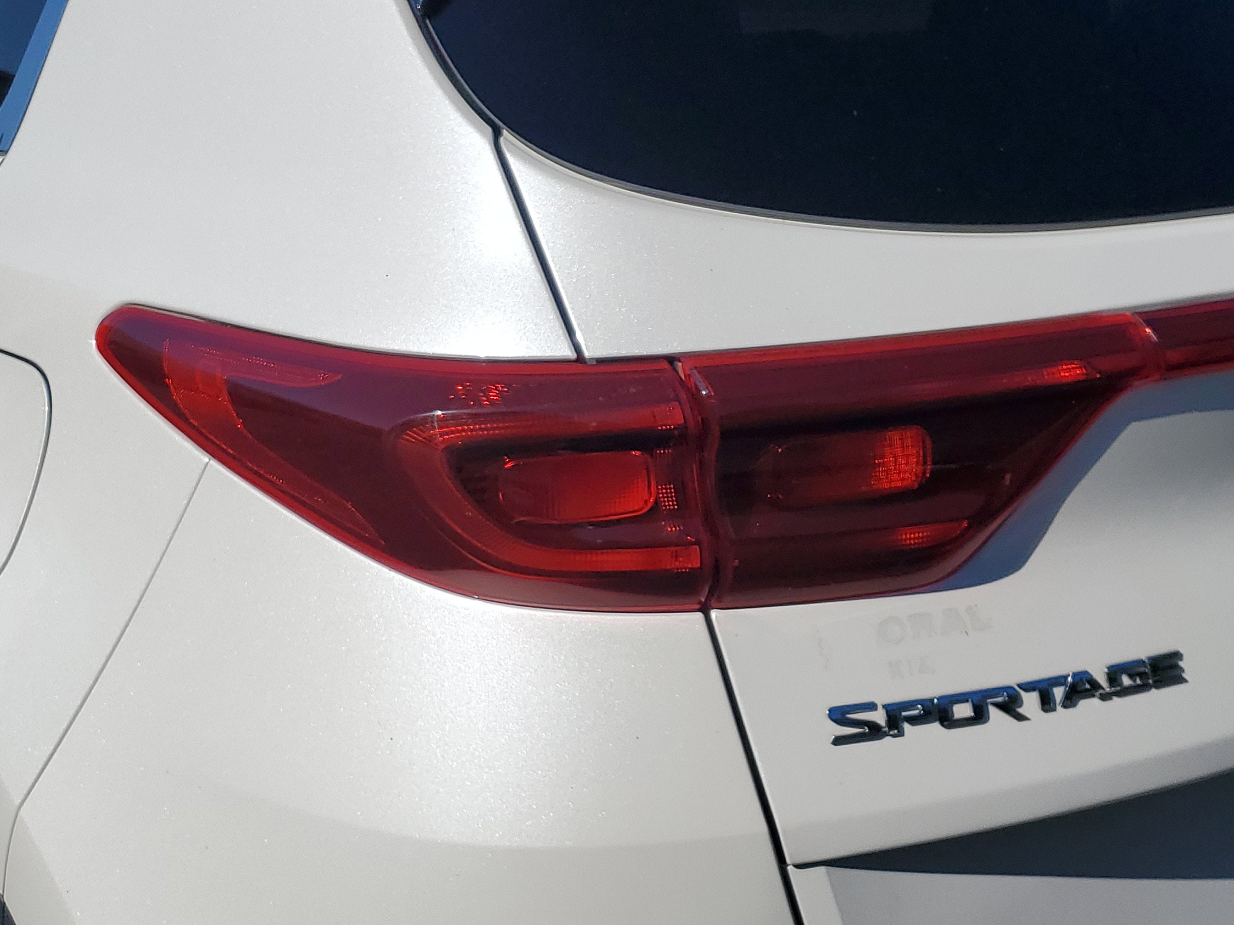 2020 Kia Sportage EX