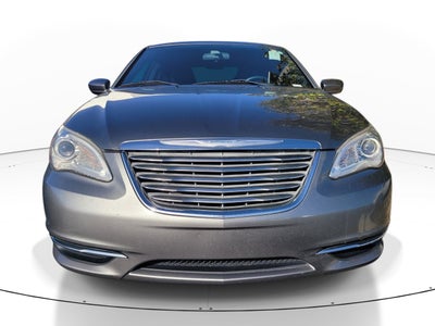 2013 Chrysler 200 Touring