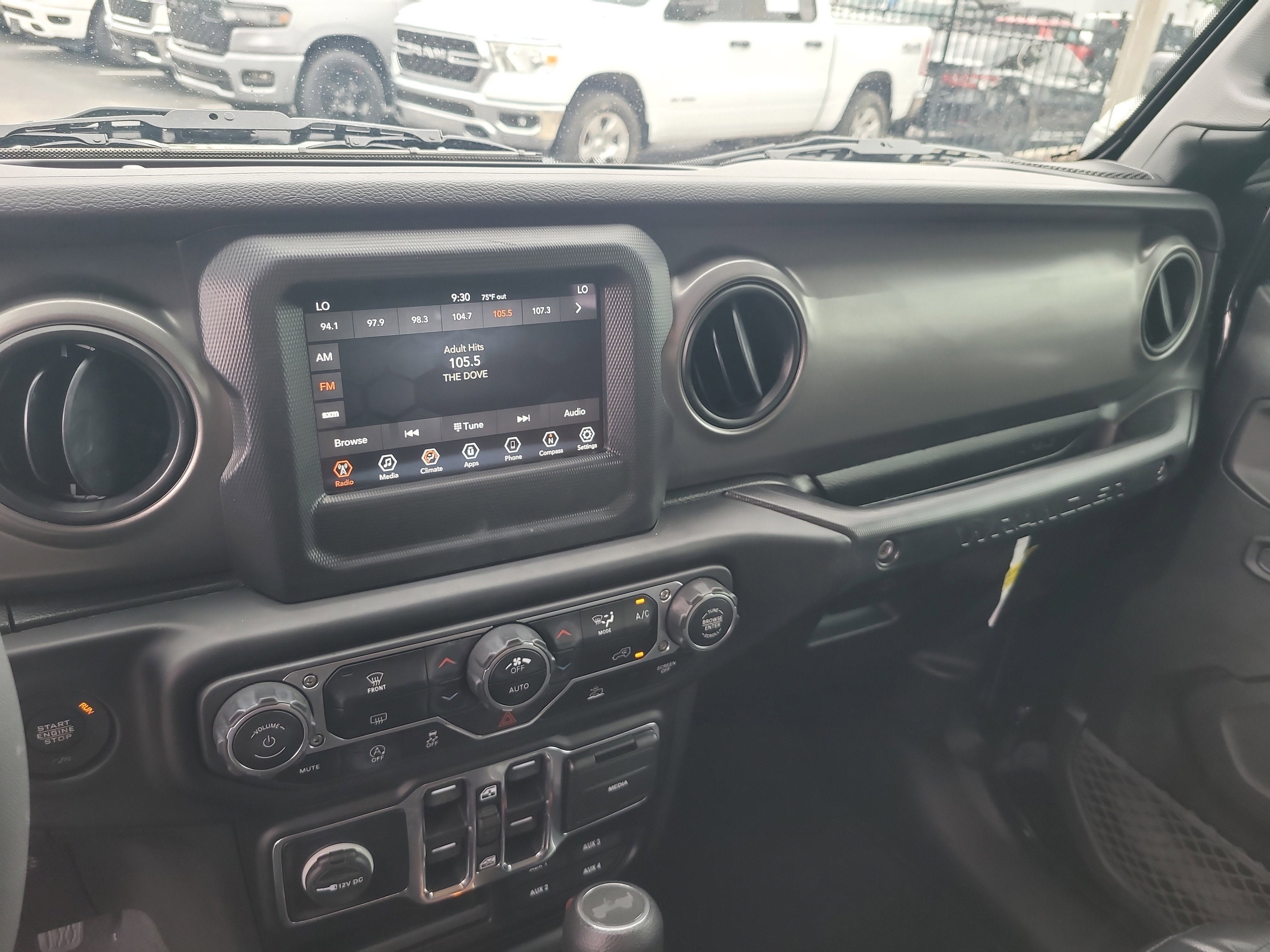 2023 Jeep Wrangler Willys