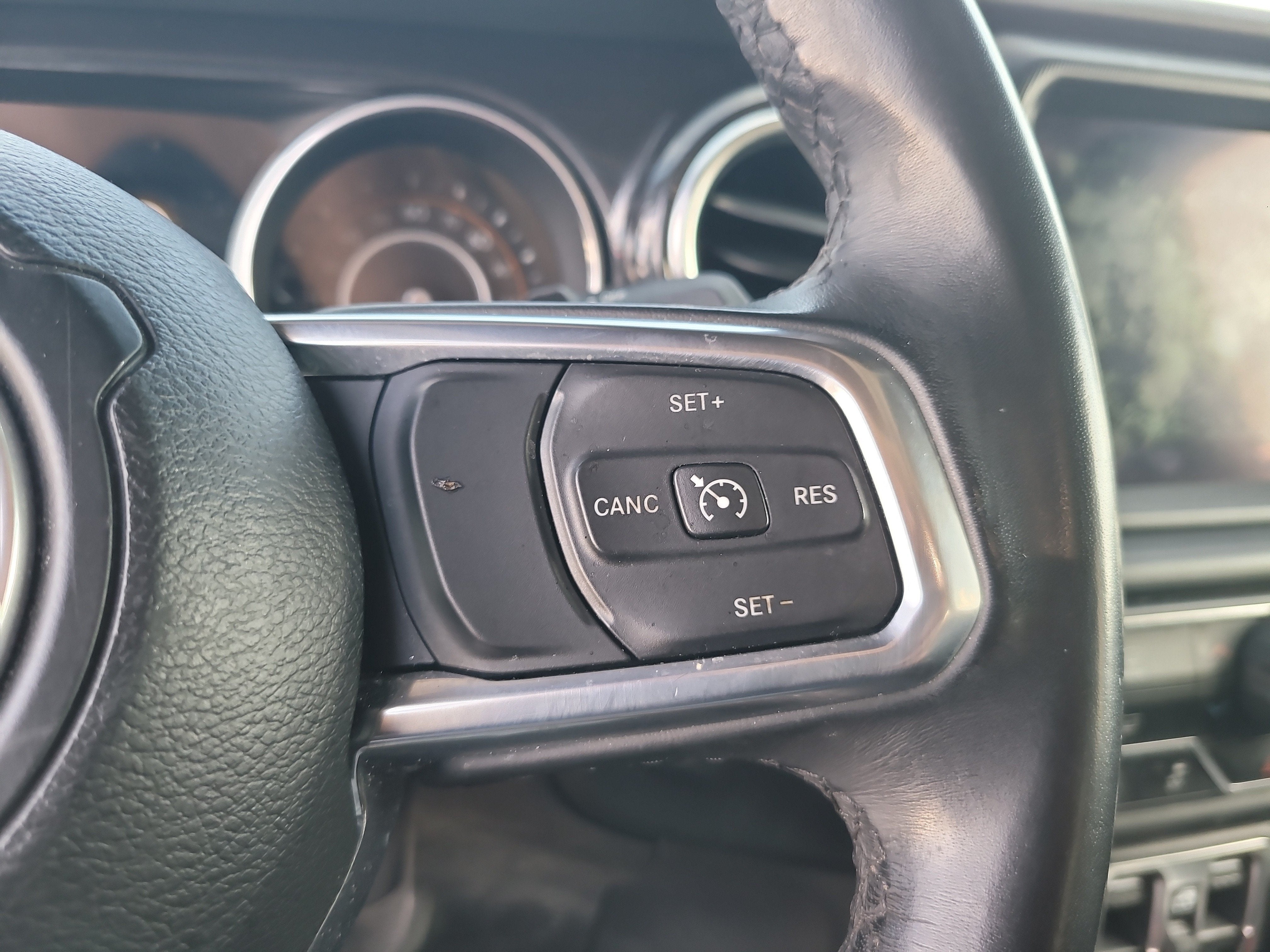 2020 Jeep Wrangler Unlimited Sahara Altitude