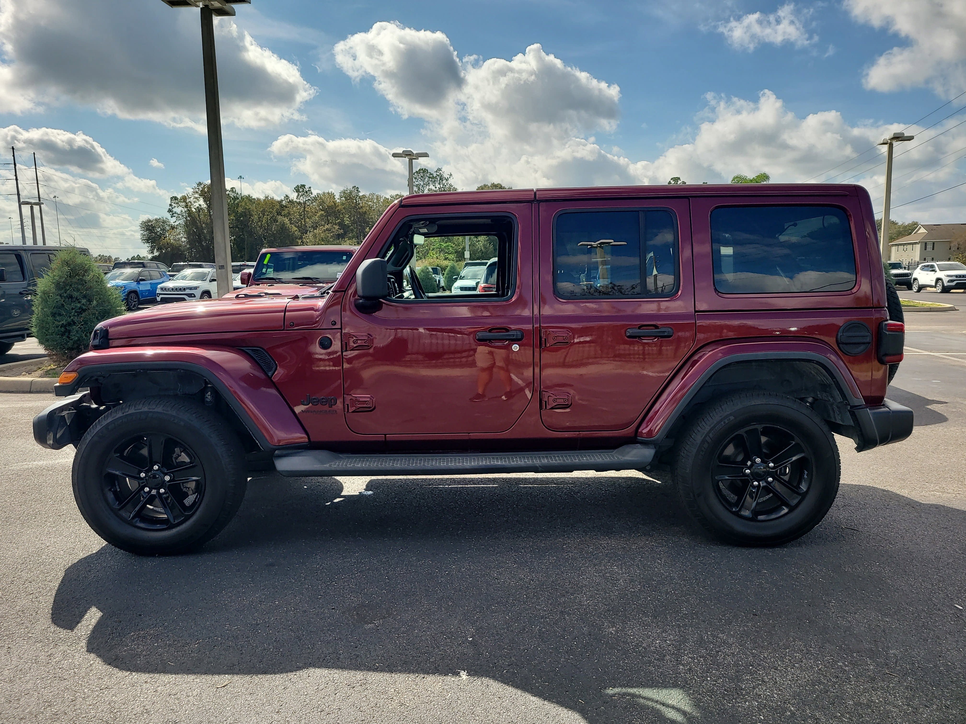 2021 Jeep Wrangler Unlimited Sahara Altitude