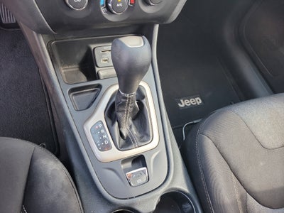 2015 Jeep Cherokee Sport
