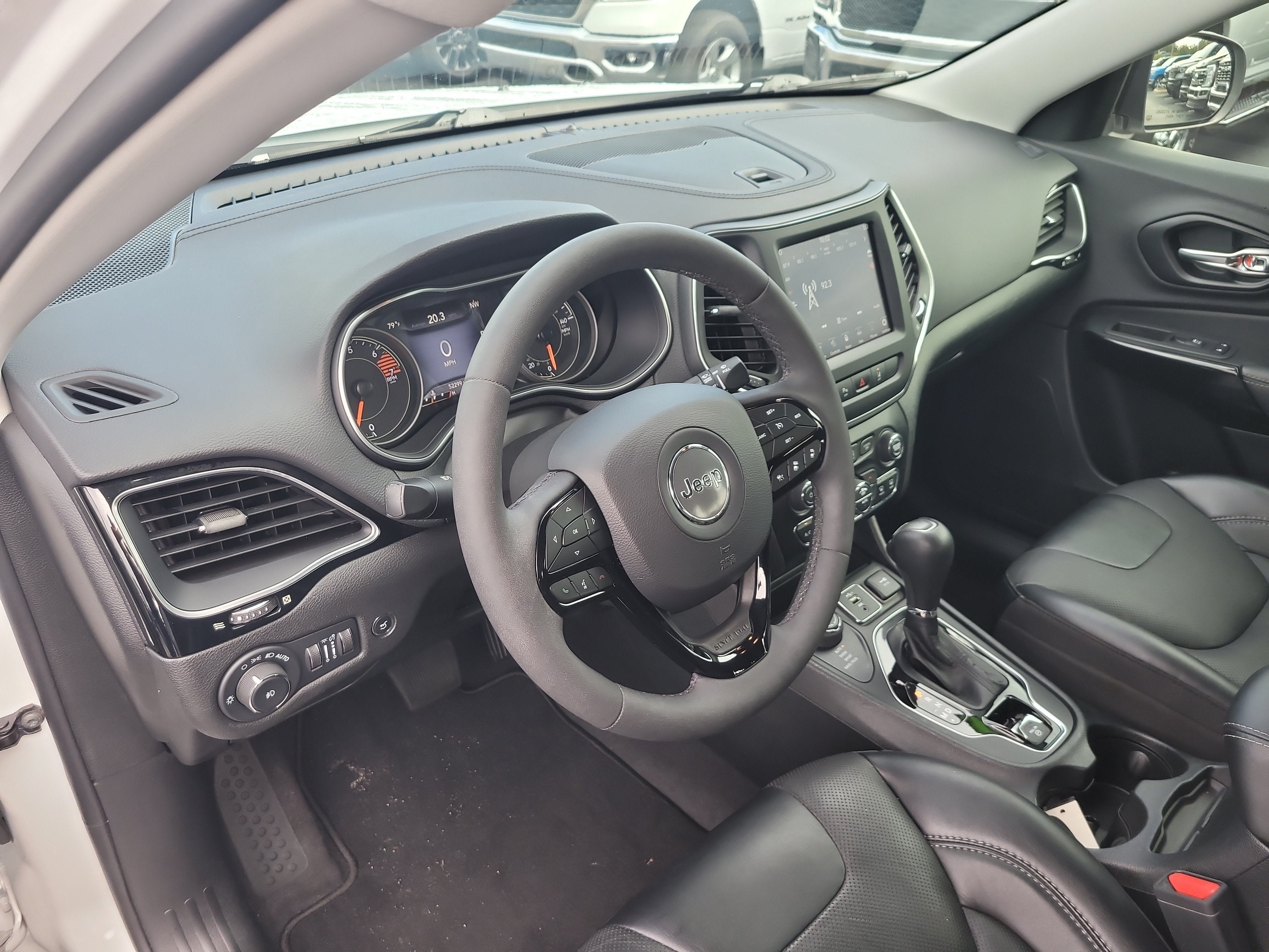 2023 Jeep Cherokee Altitude Lux