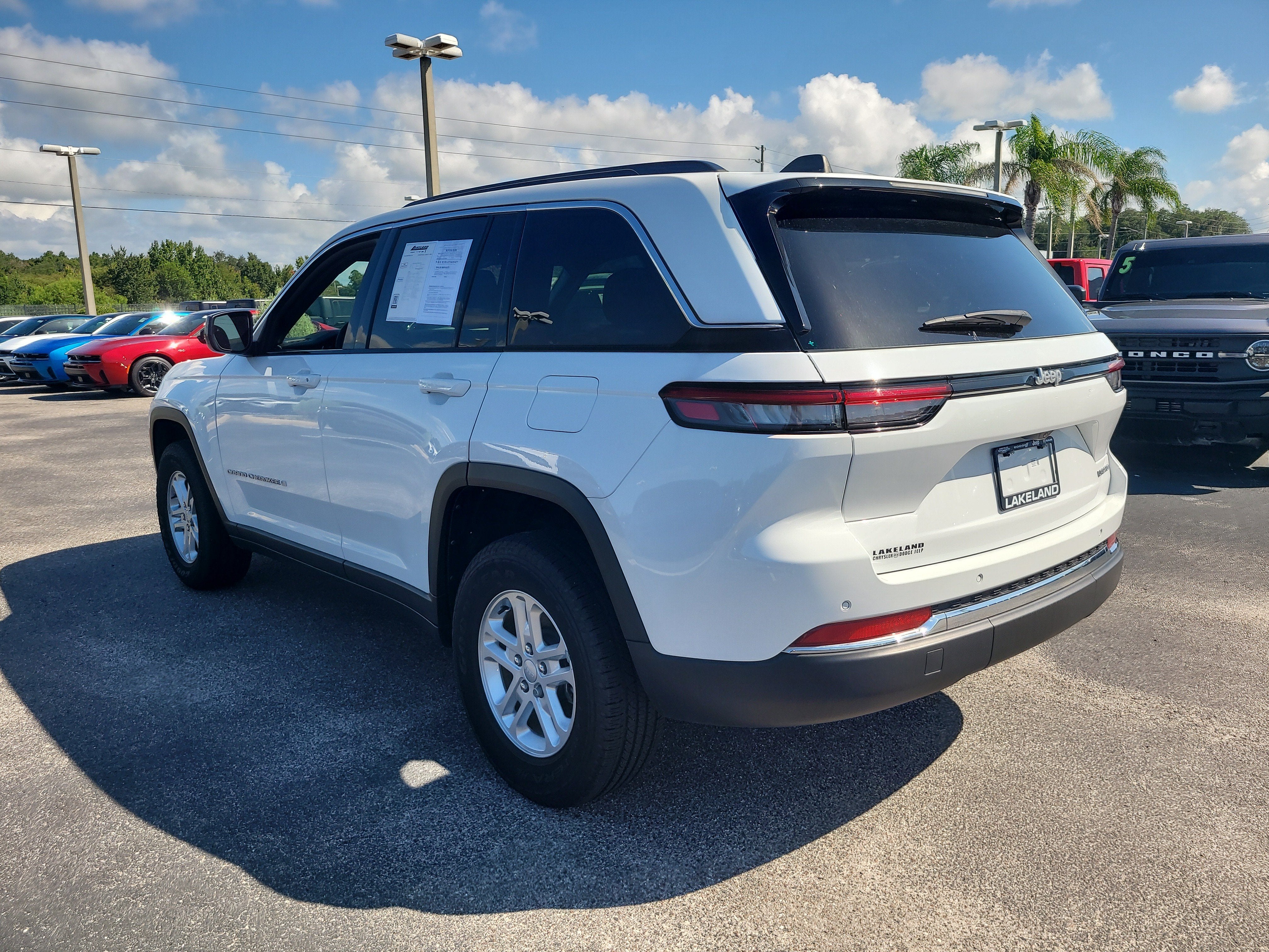 2025 Jeep Grand Cherokee Laredo