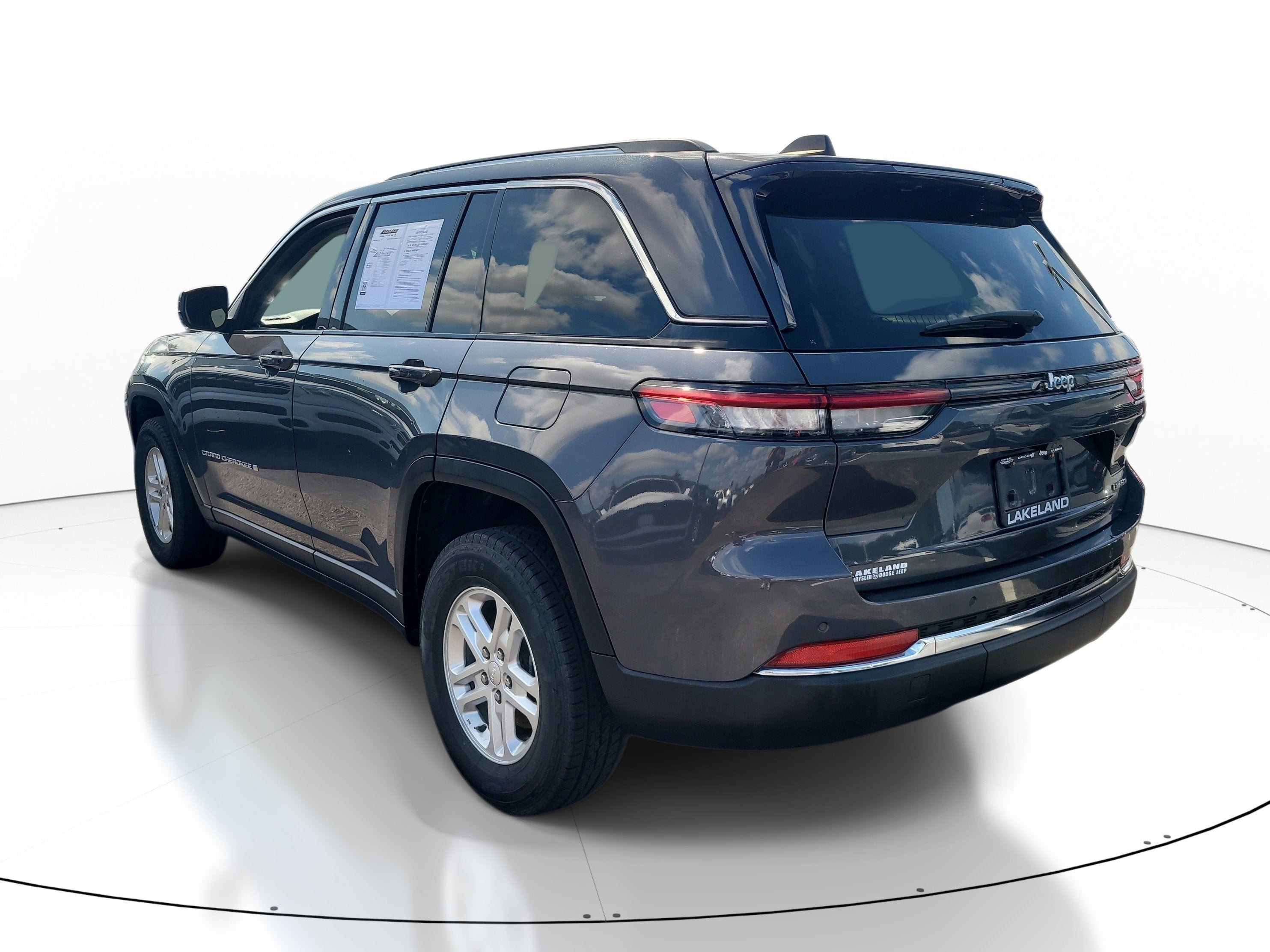 2024 Jeep Grand Cherokee Laredo