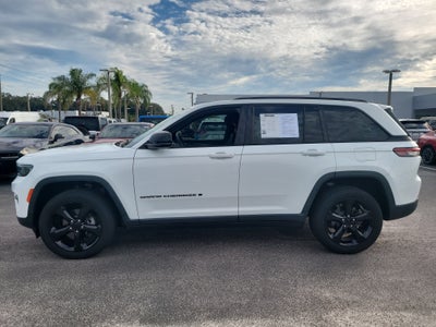 2022 Jeep Grand Cherokee Altitude