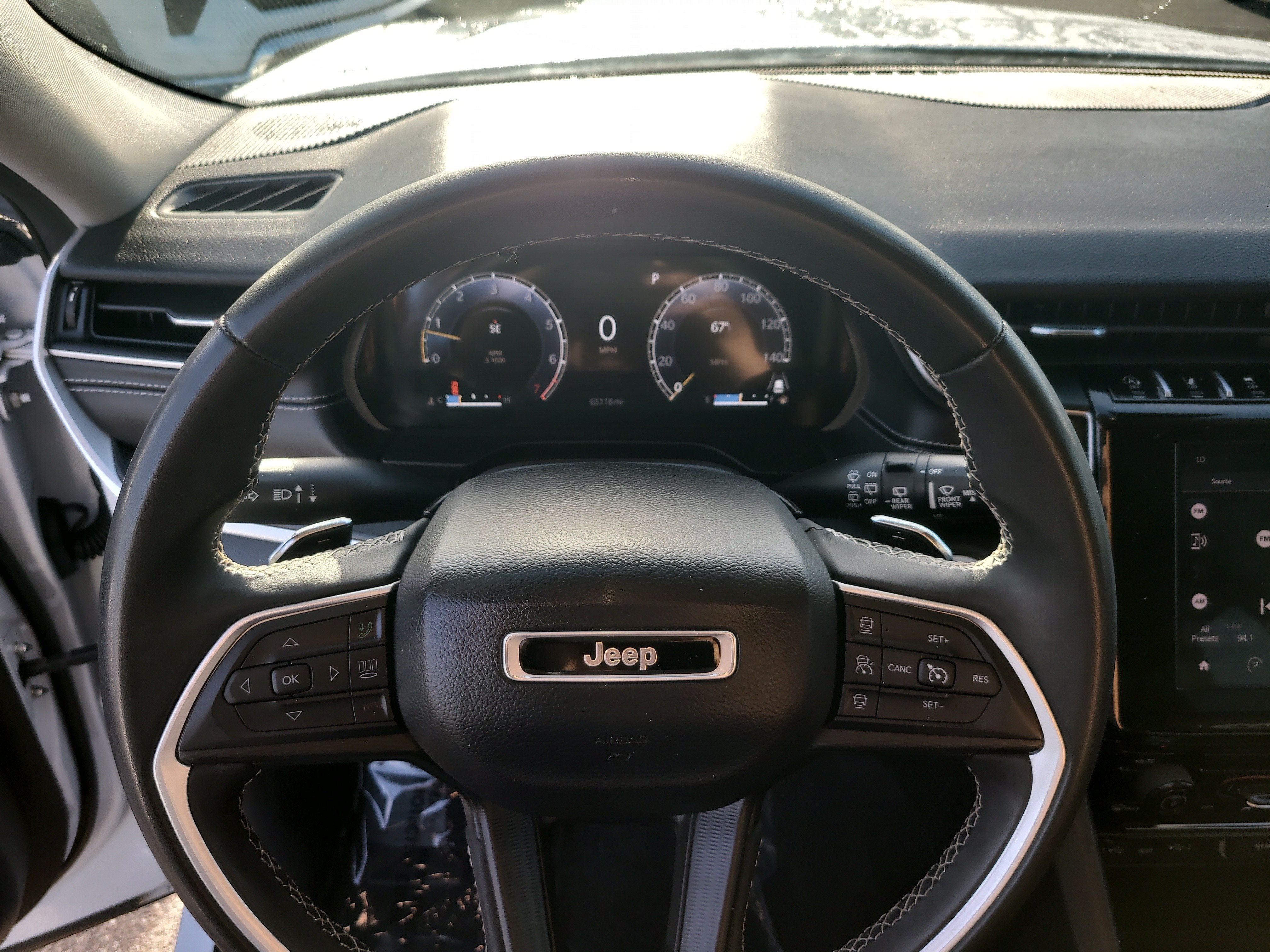 2023 Jeep Grand Cherokee L Laredo