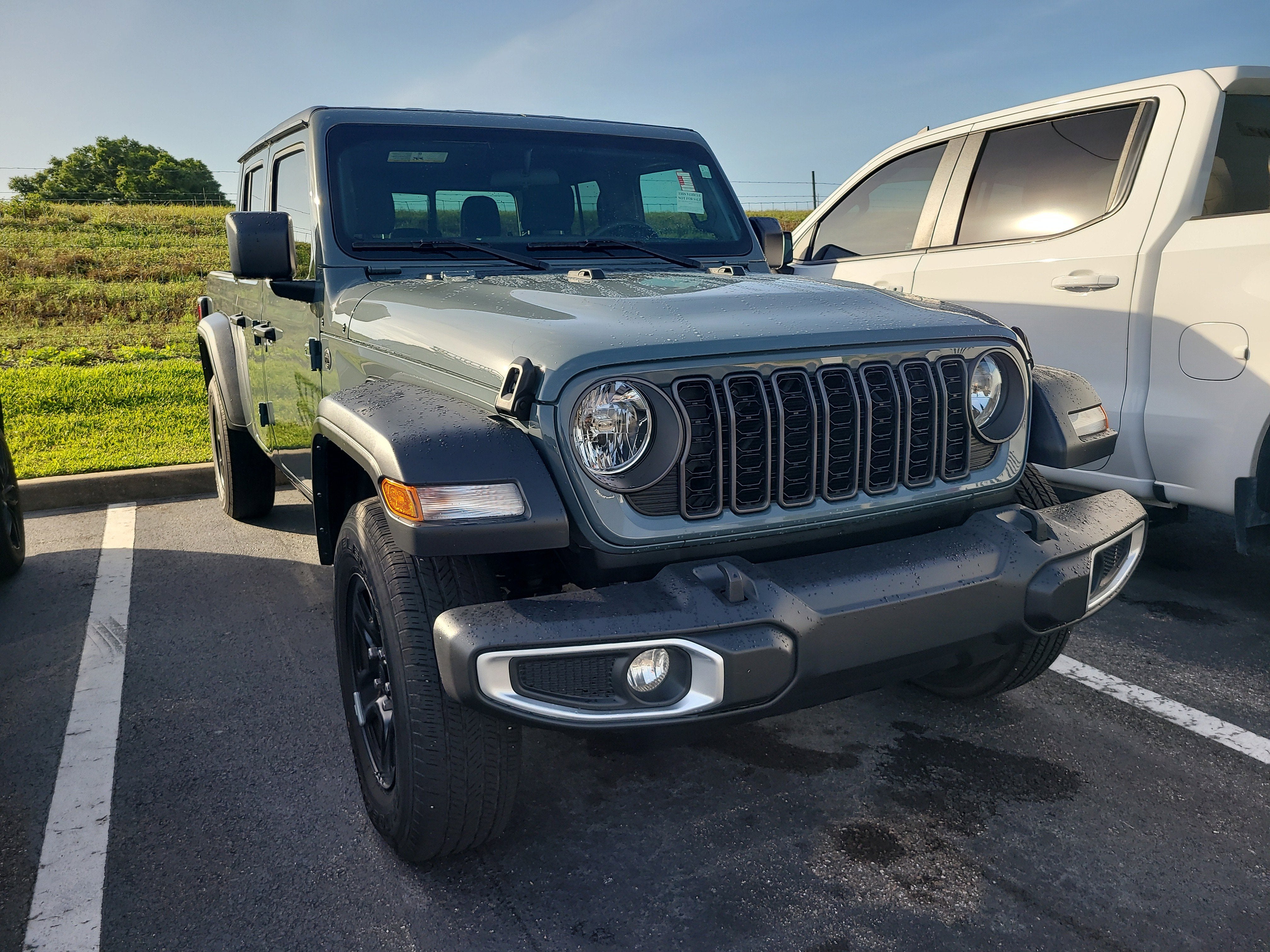 2024 Jeep Gladiator Sport