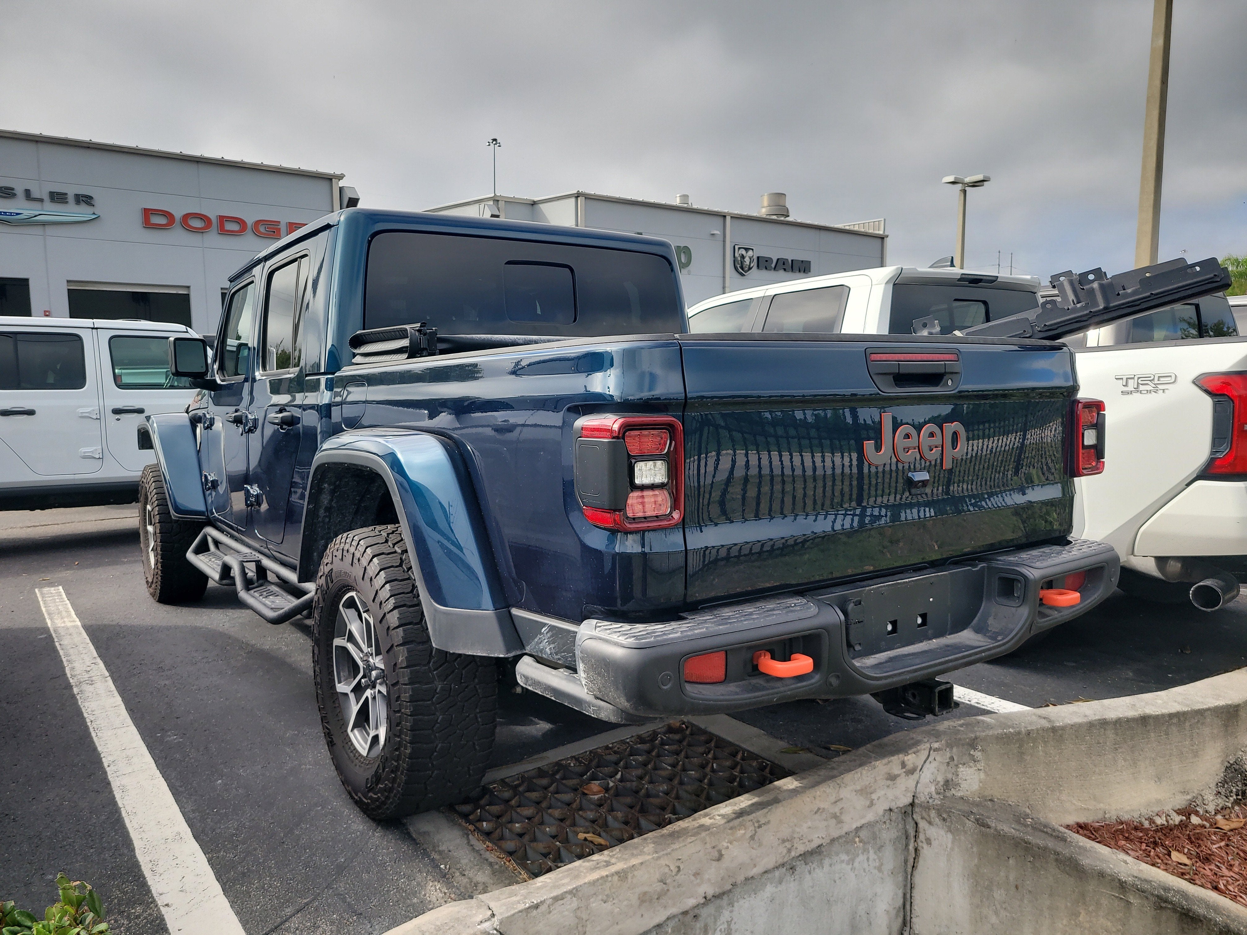 2025 Jeep Gladiator Mojave X