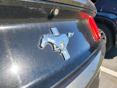 2017 Ford Mustang V6