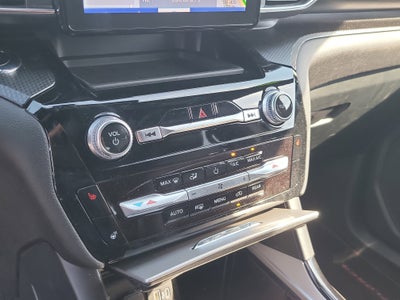 2024 Ford Explorer ST-Line