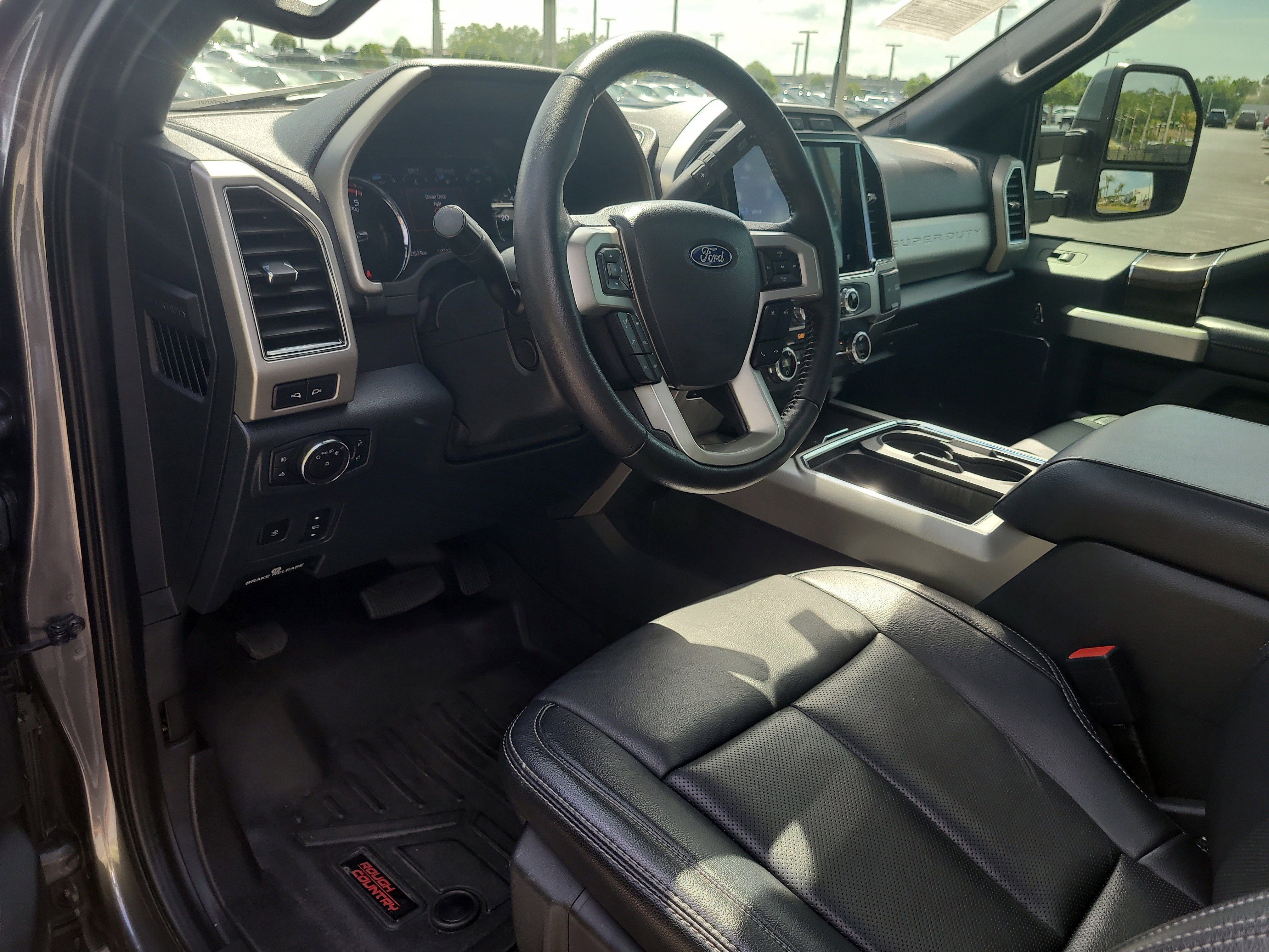 2022 Ford Super Duty F-250 SRW LARIAT