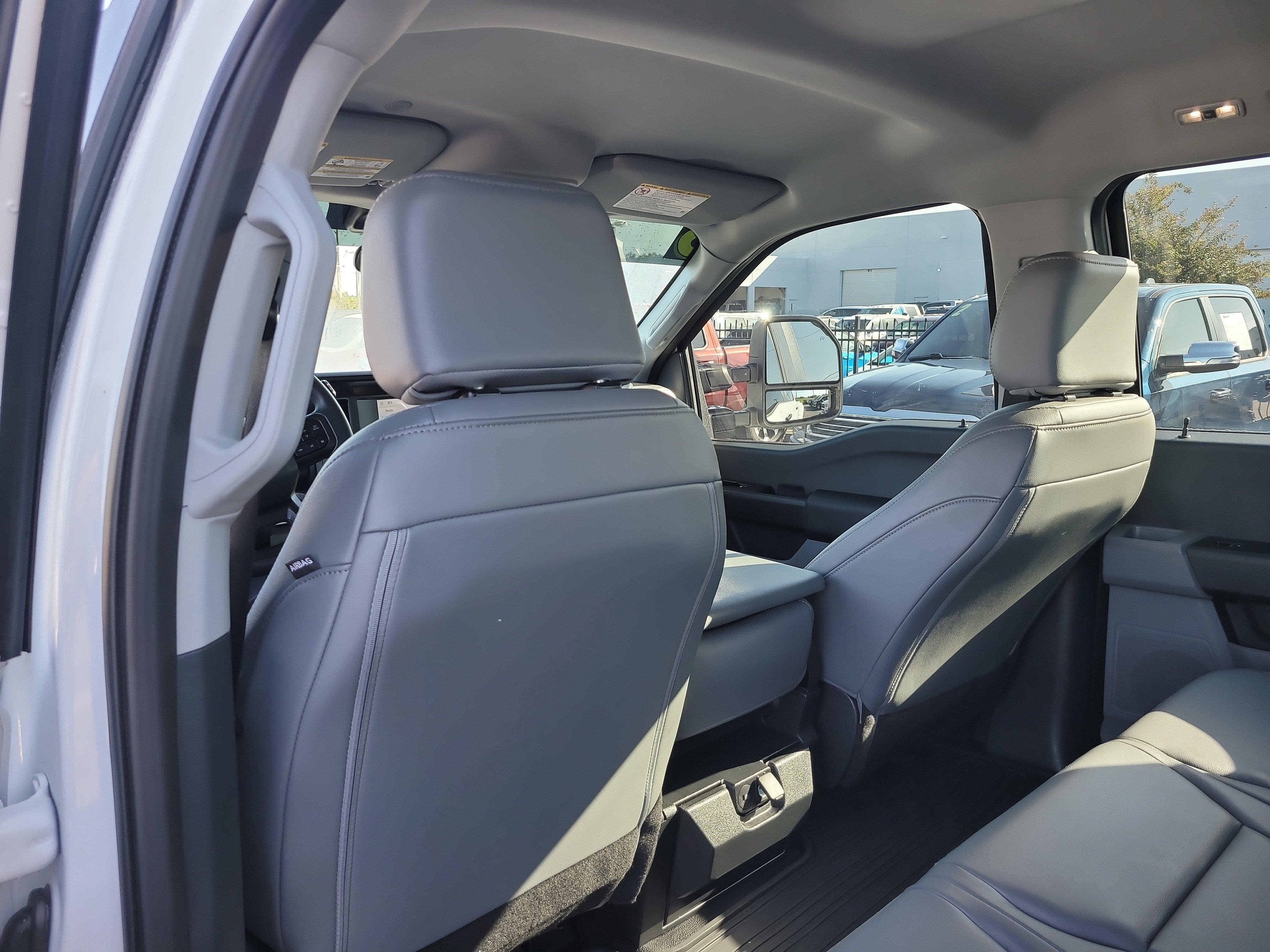 2025 Ford Super Duty F-350 DRW XL