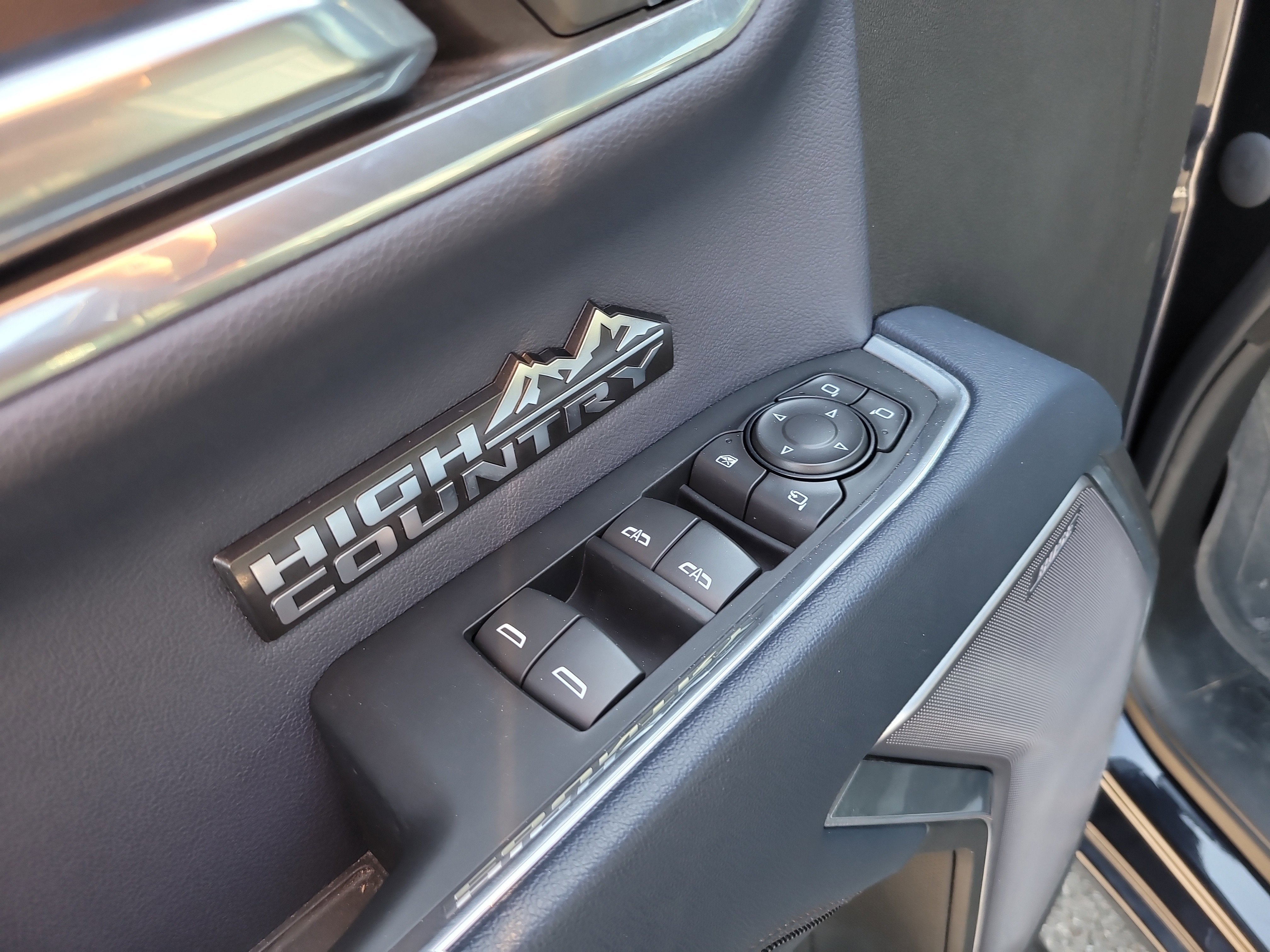 2023 Chevrolet Silverado 1500 High Country