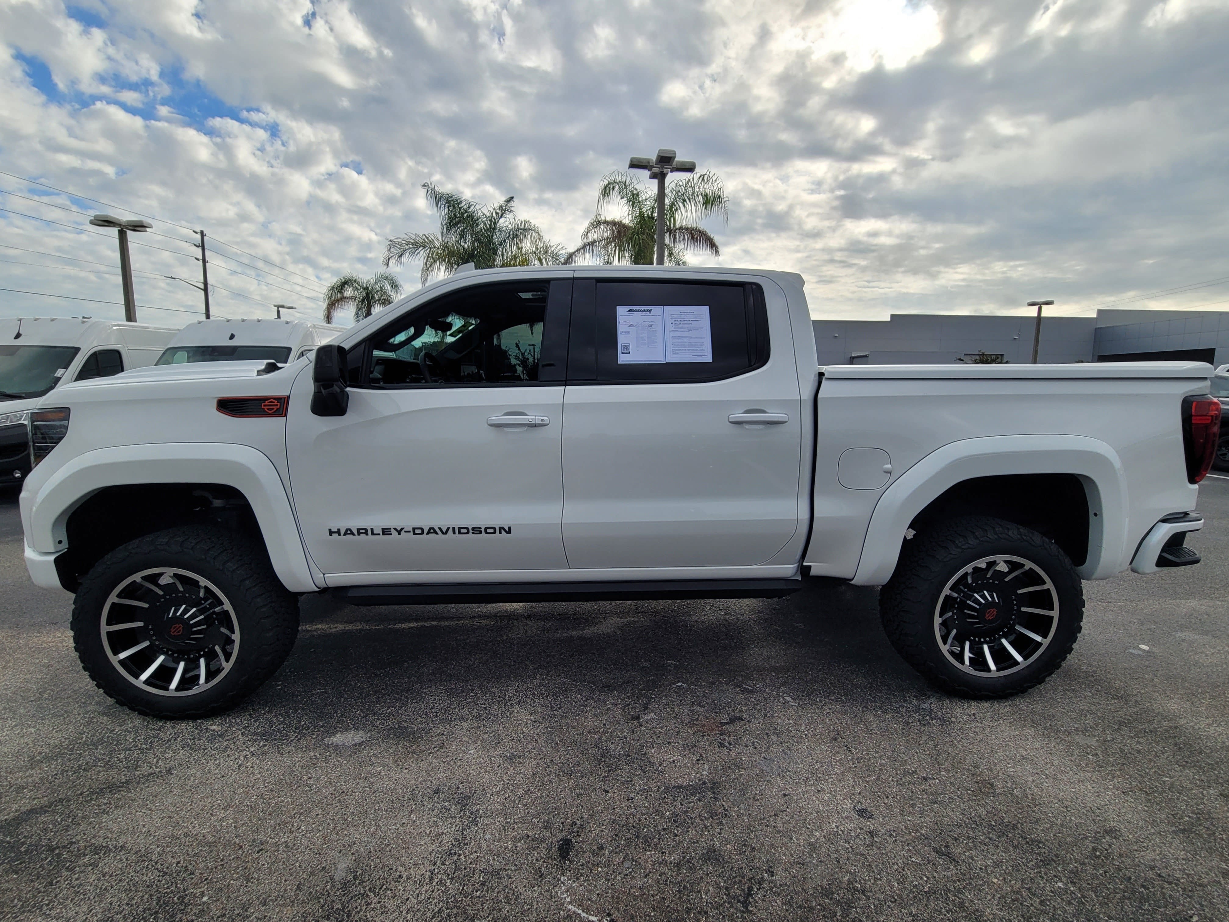 2025 GMC Sierra 1500 AT4