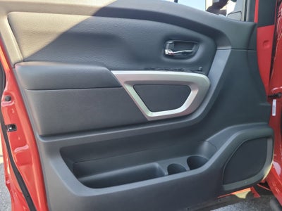 2023 Nissan Titan SV