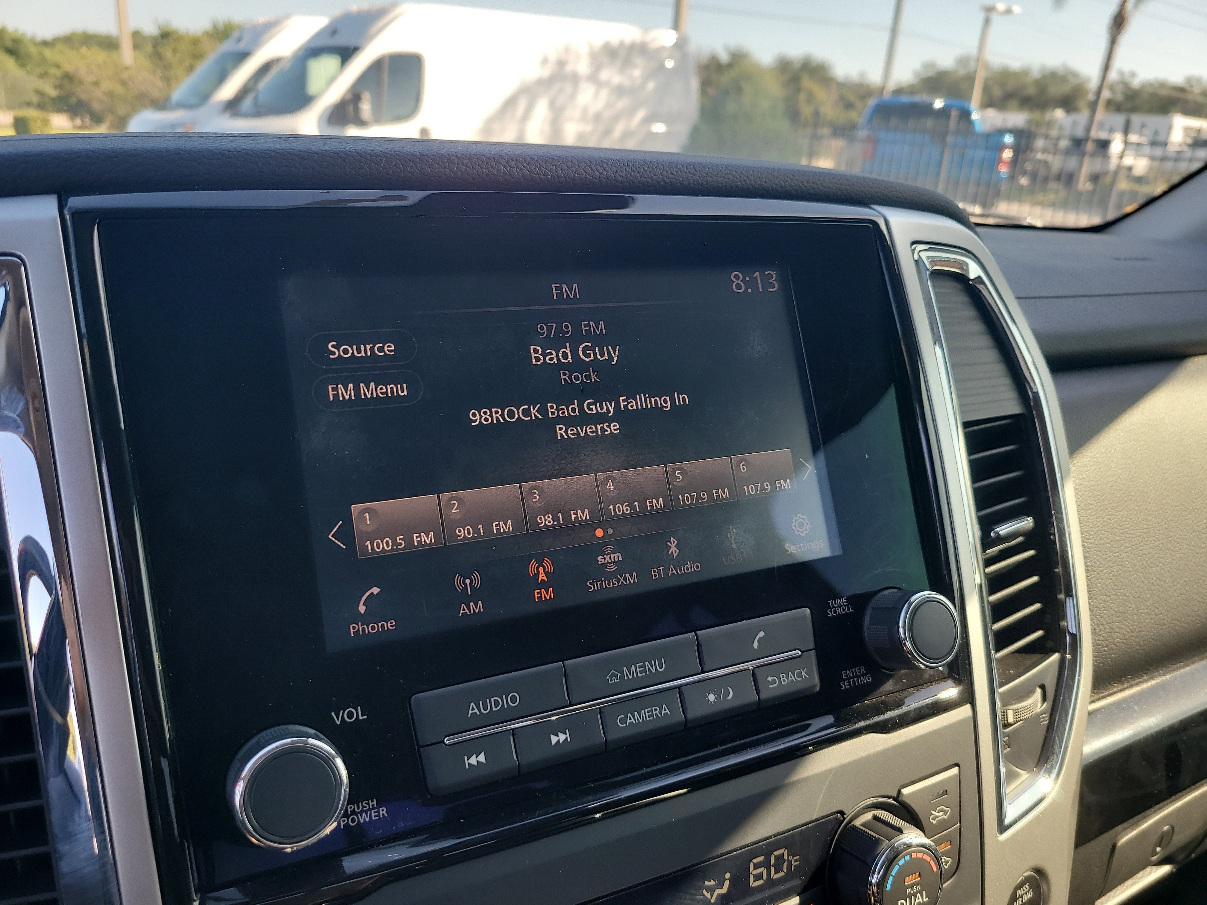 2023 Nissan Titan SV