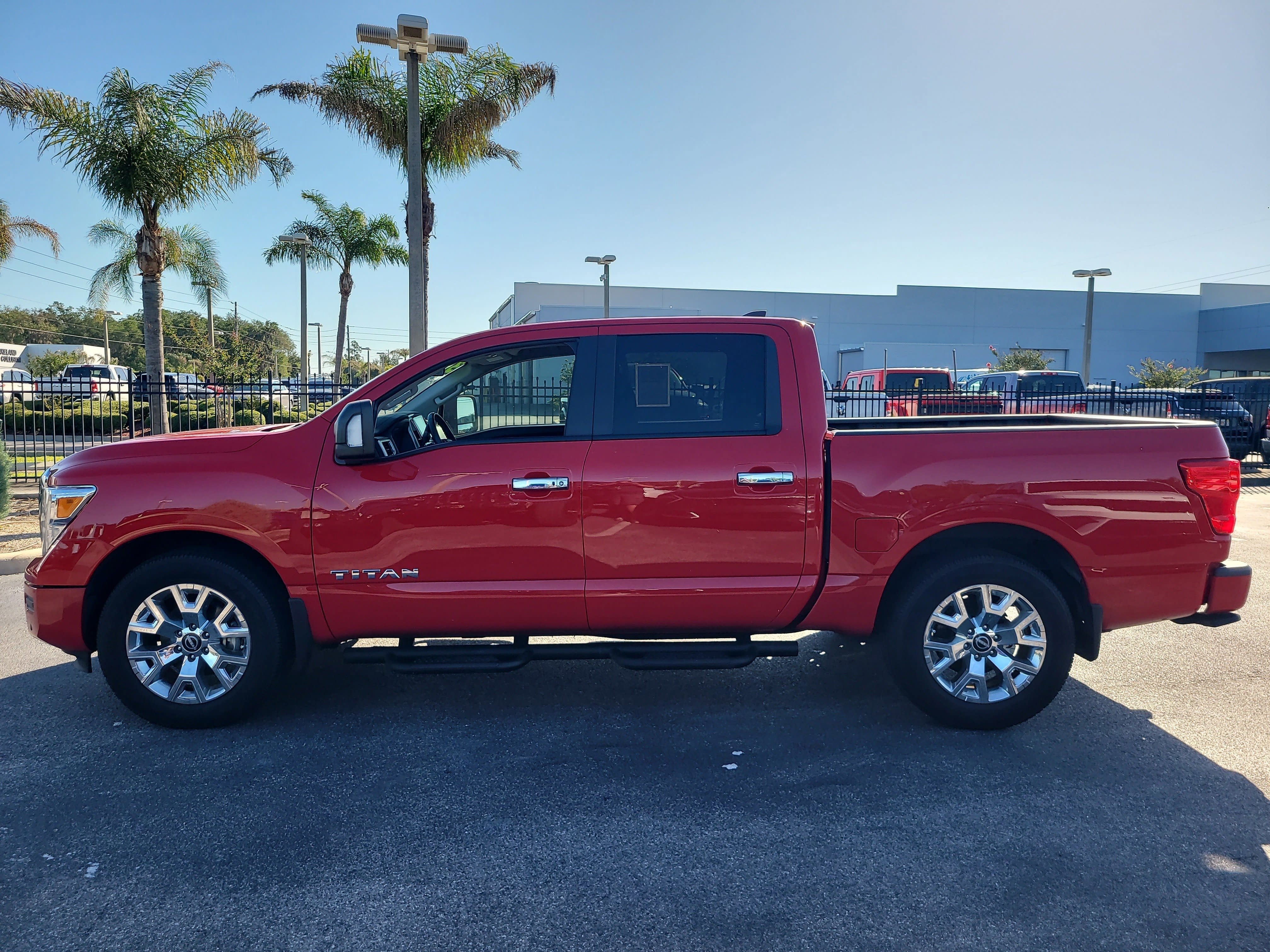 2023 Nissan Titan SV