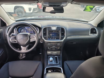 2022 Chrysler 300 Touring