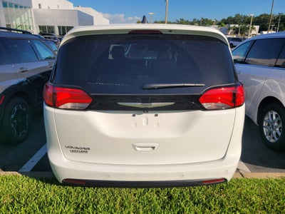 2026 Chrysler Voyager LX