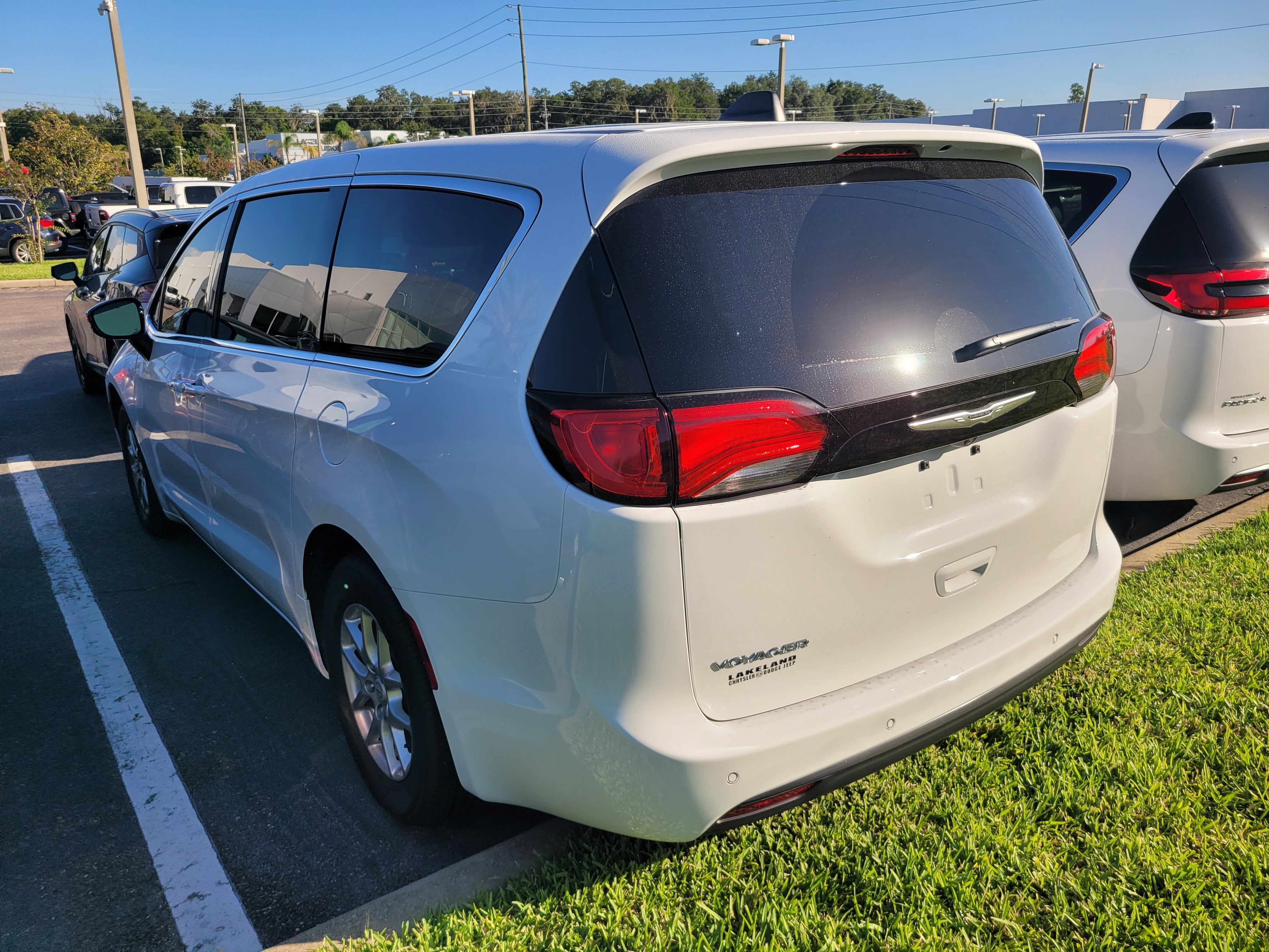 2026 Chrysler Voyager LX