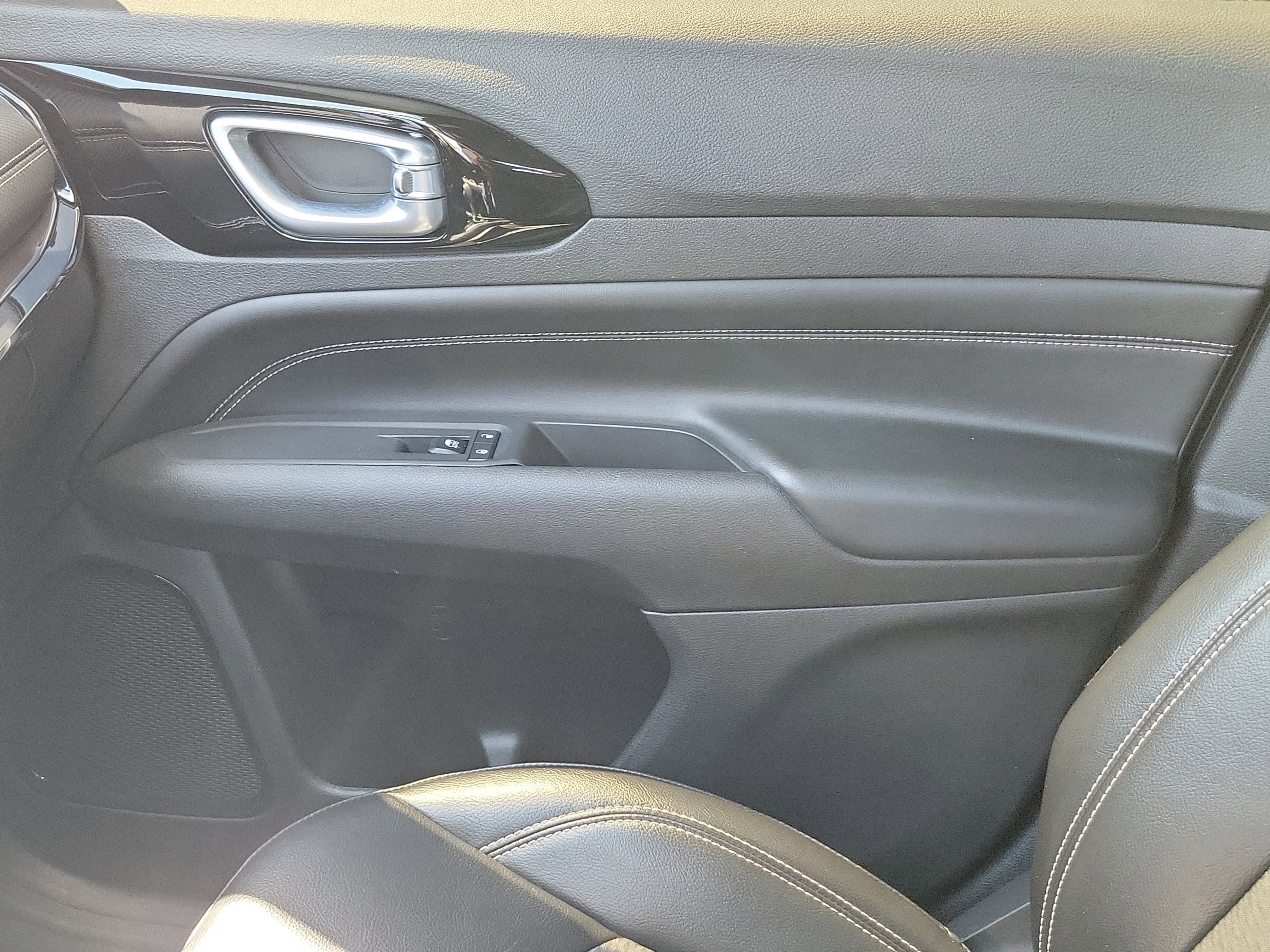 2023 Jeep Compass Altitude