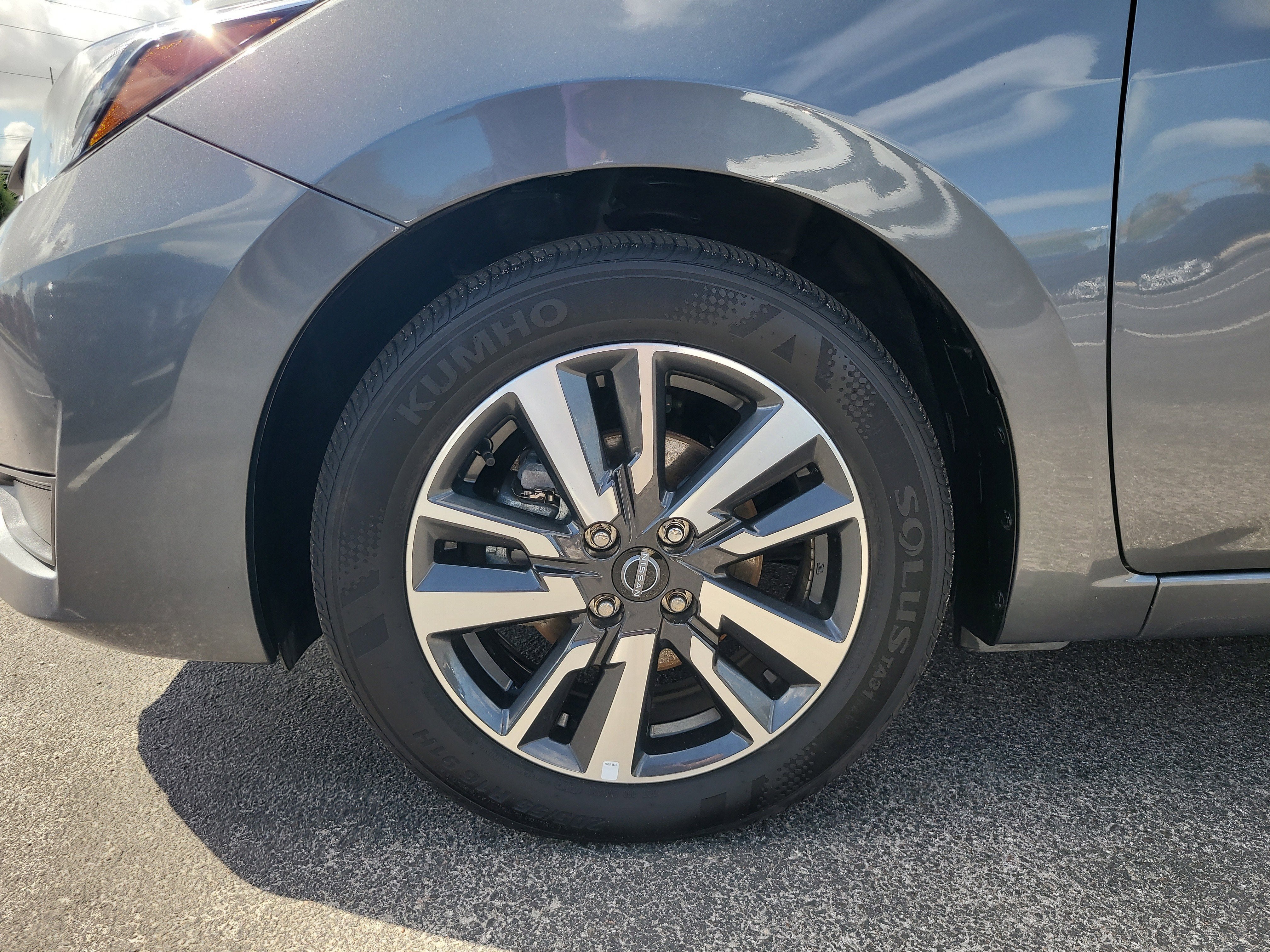 2025 Nissan Versa SV