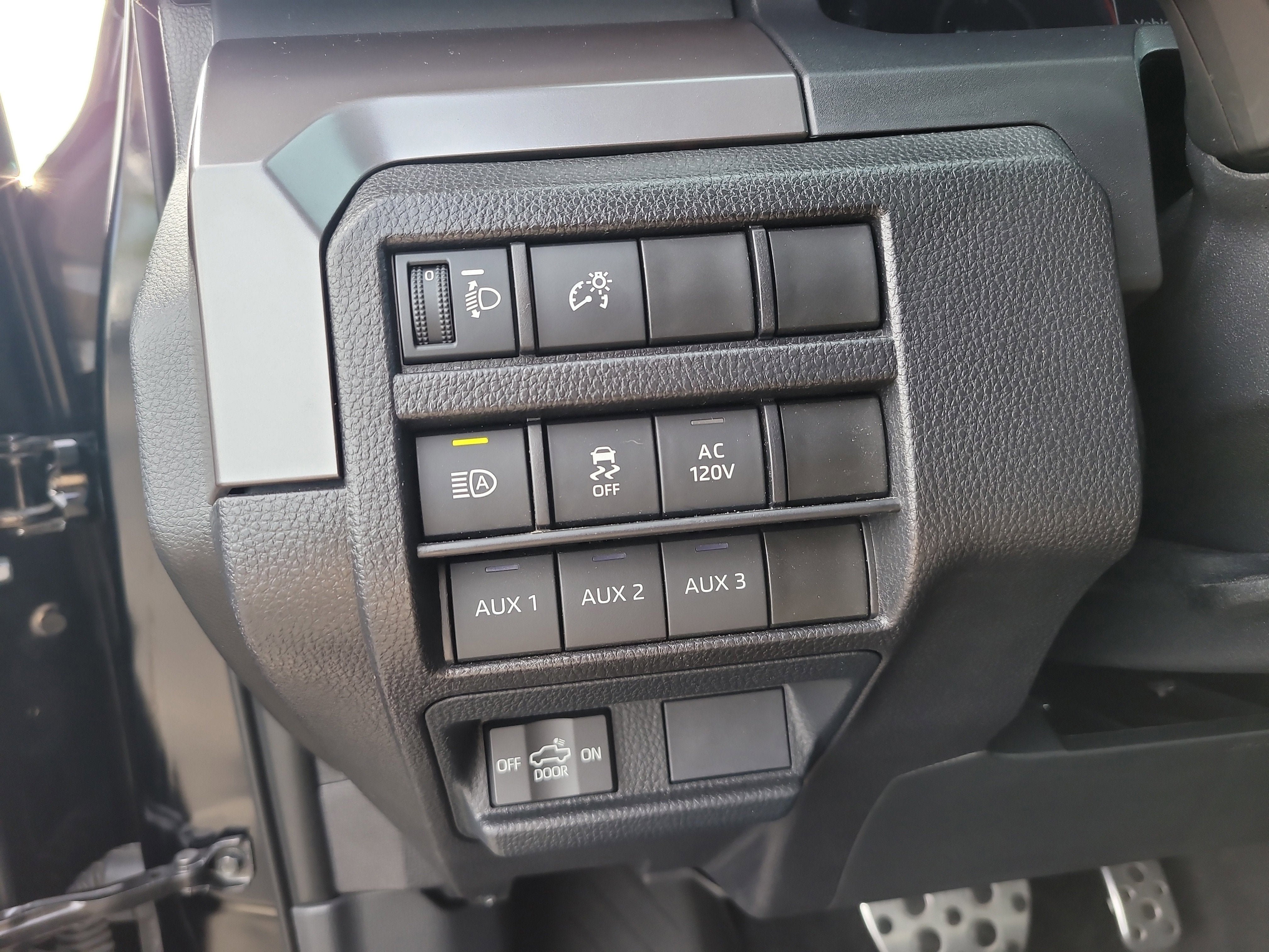 2024 Toyota Tacoma 4WD SR5