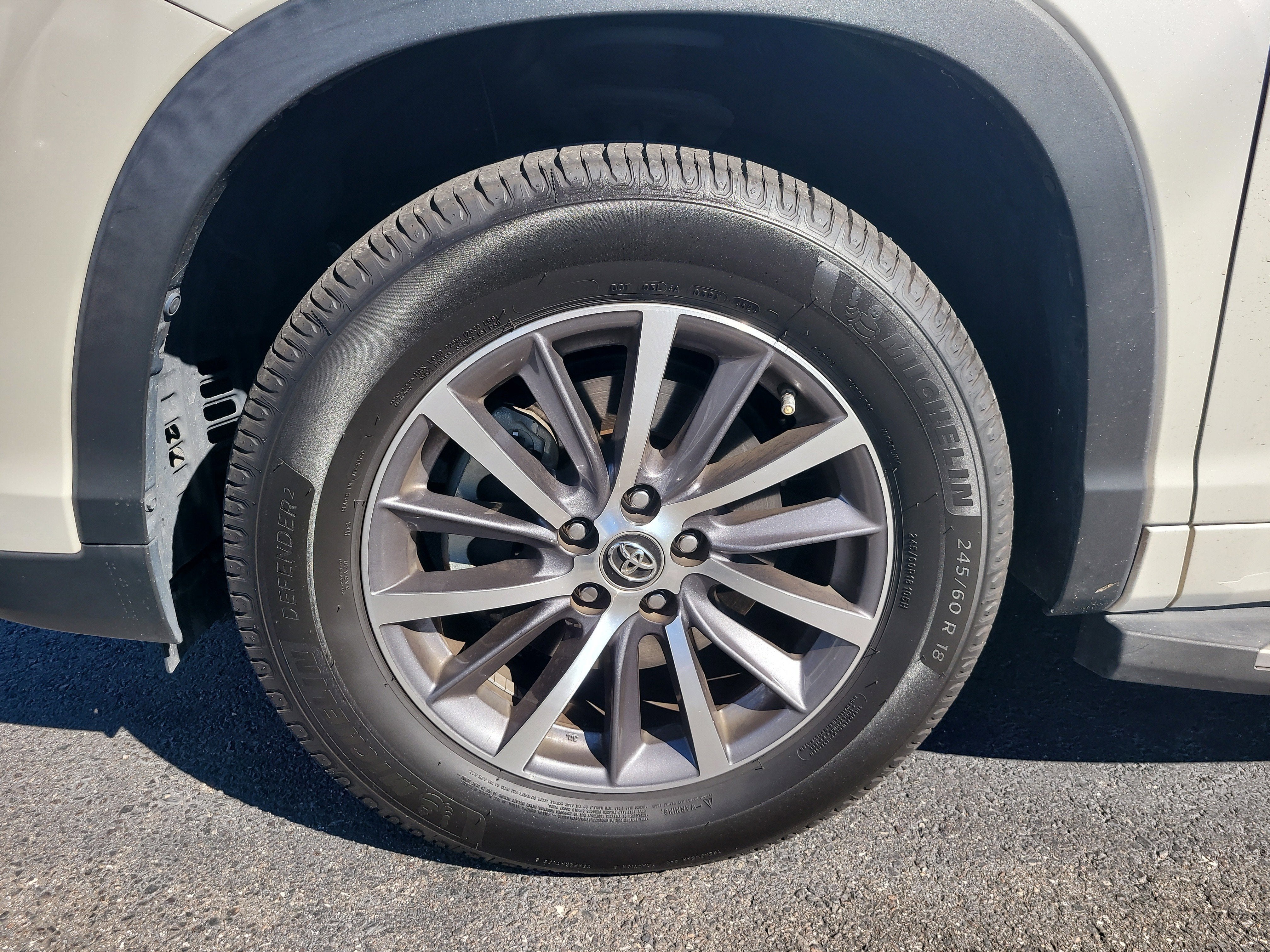 2017 Toyota Highlander Base