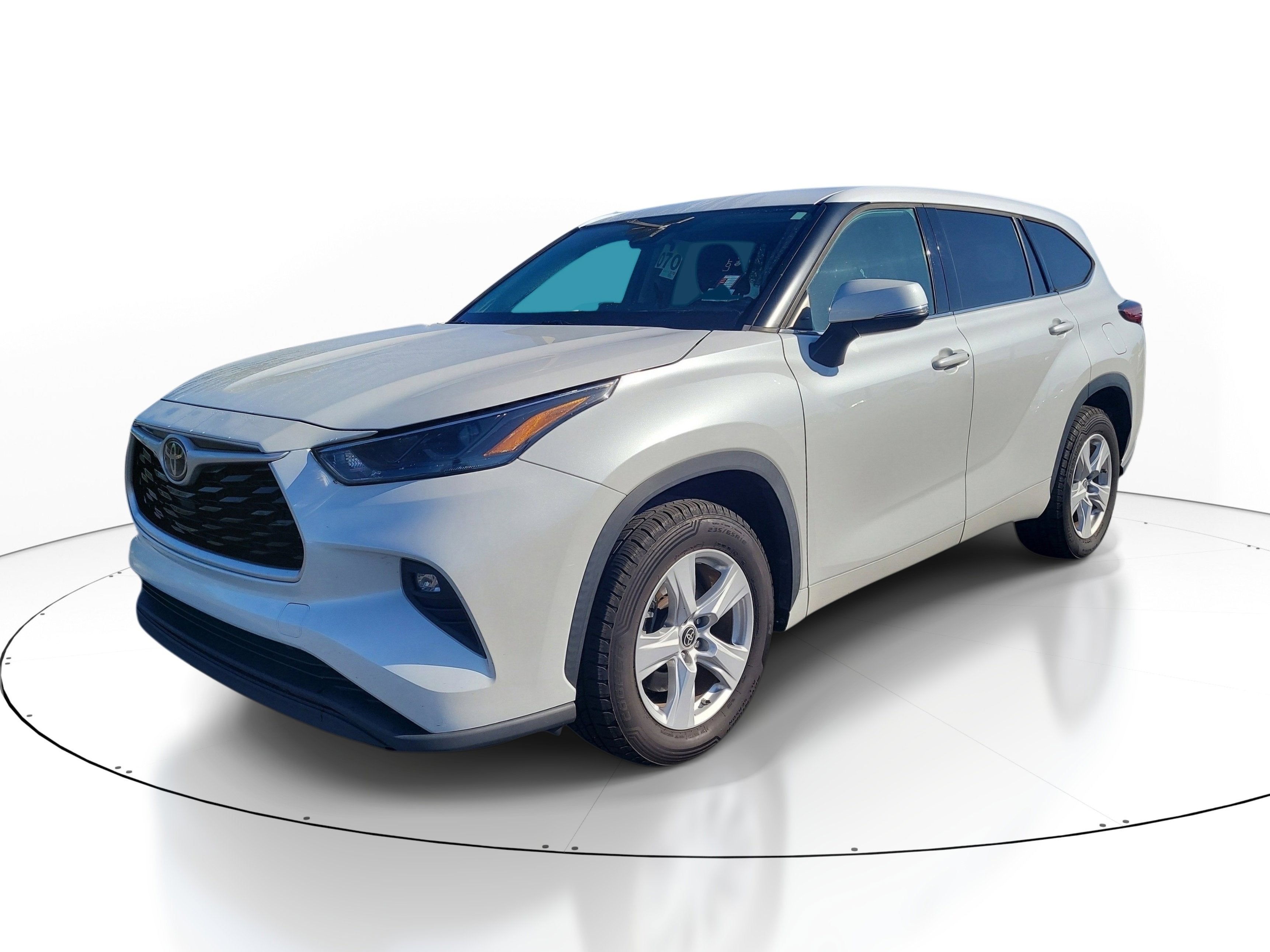 2022 Toyota Highlander LE