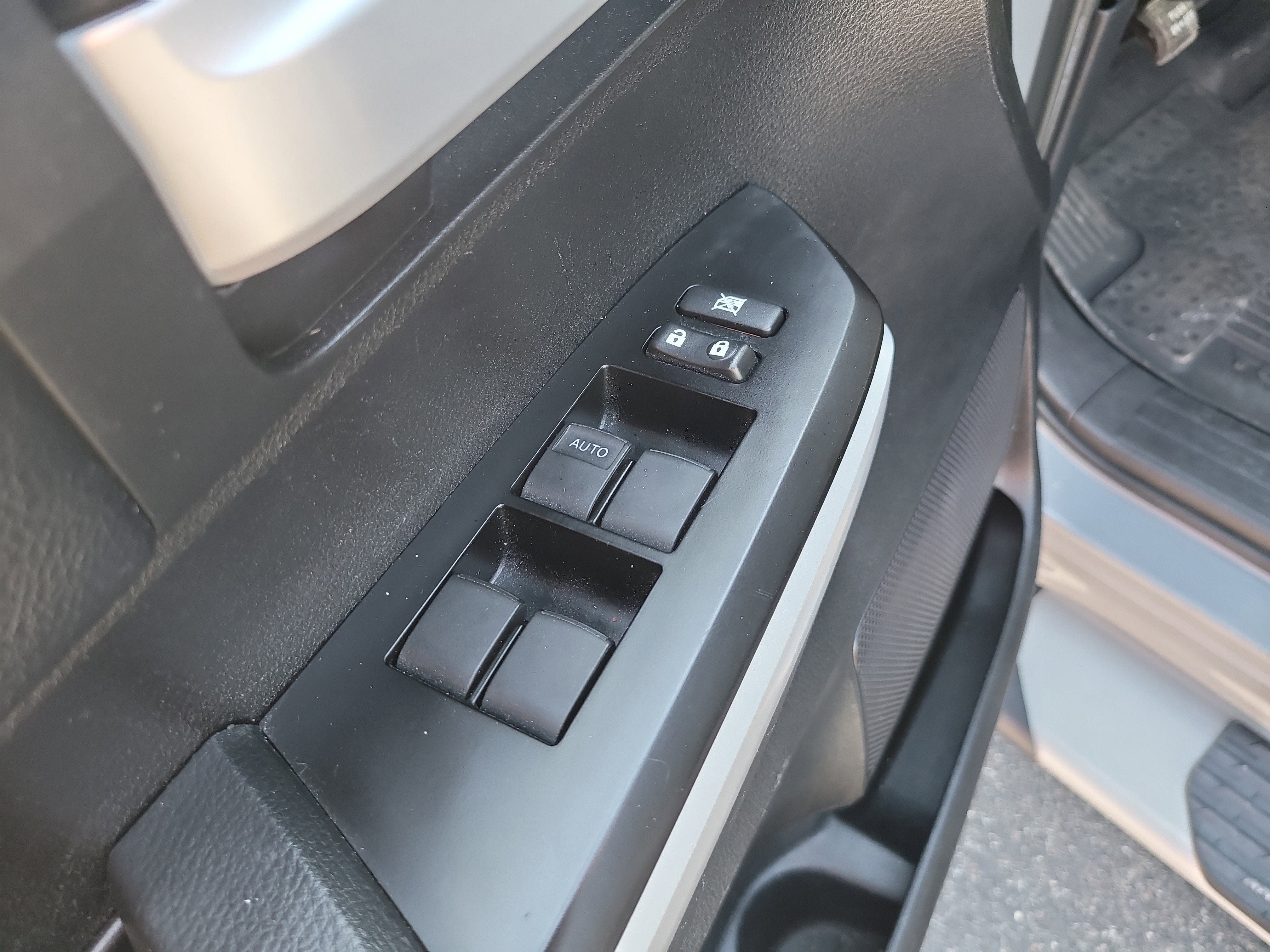 2021 Toyota Tundra 2WD SR5