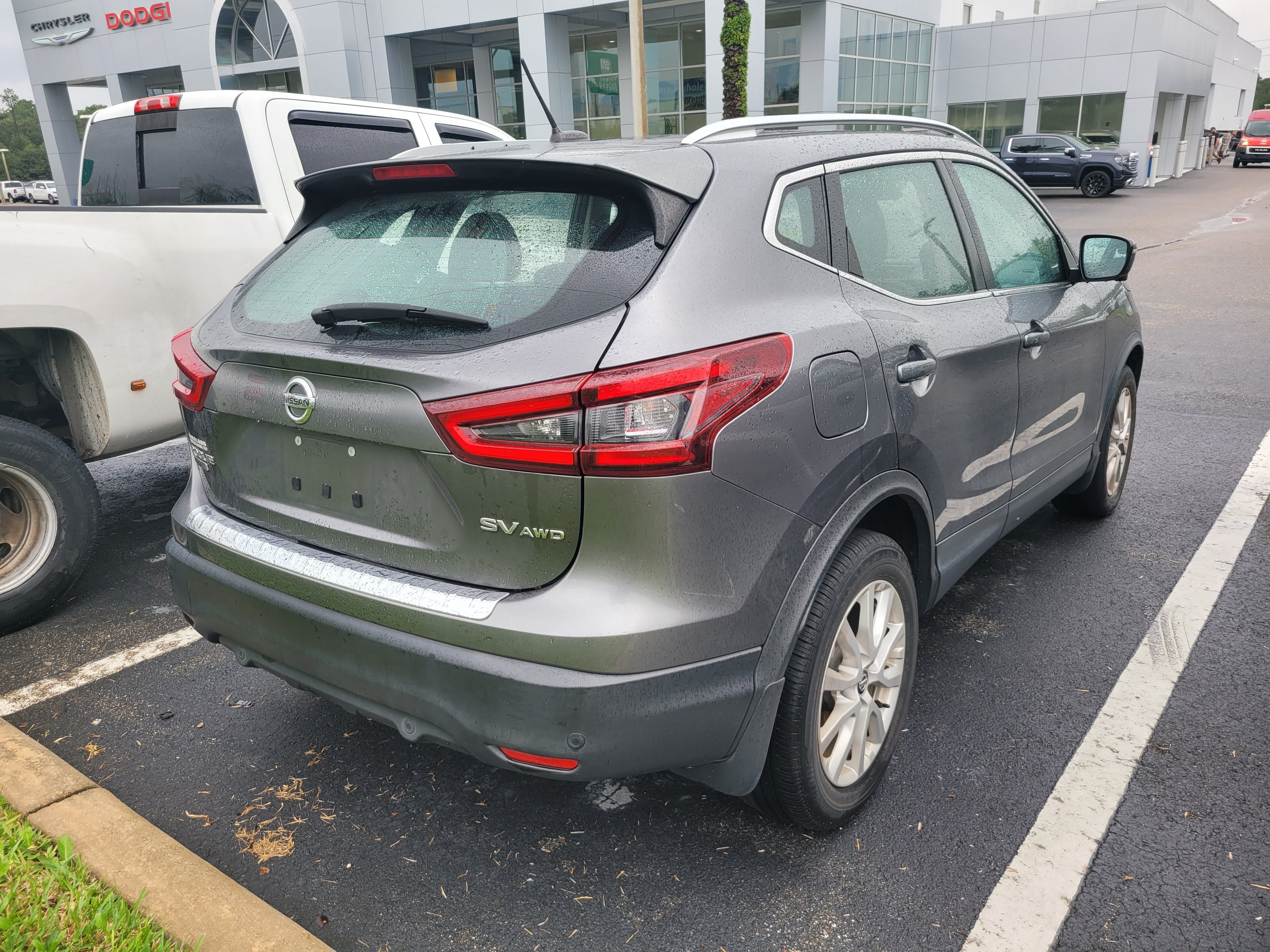2022 Nissan Rogue Sport SV
