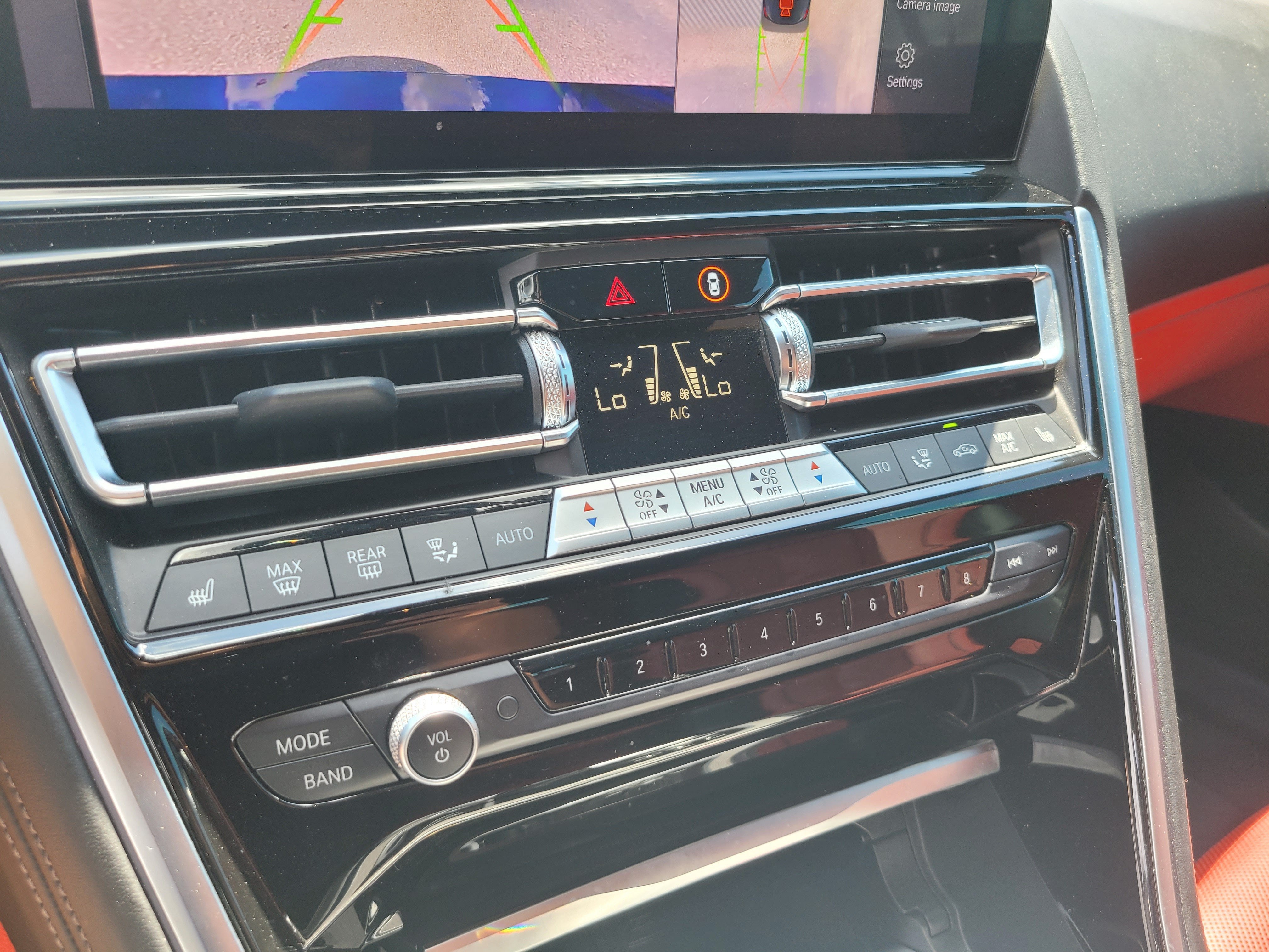 2025 BMW 8 Series 840i