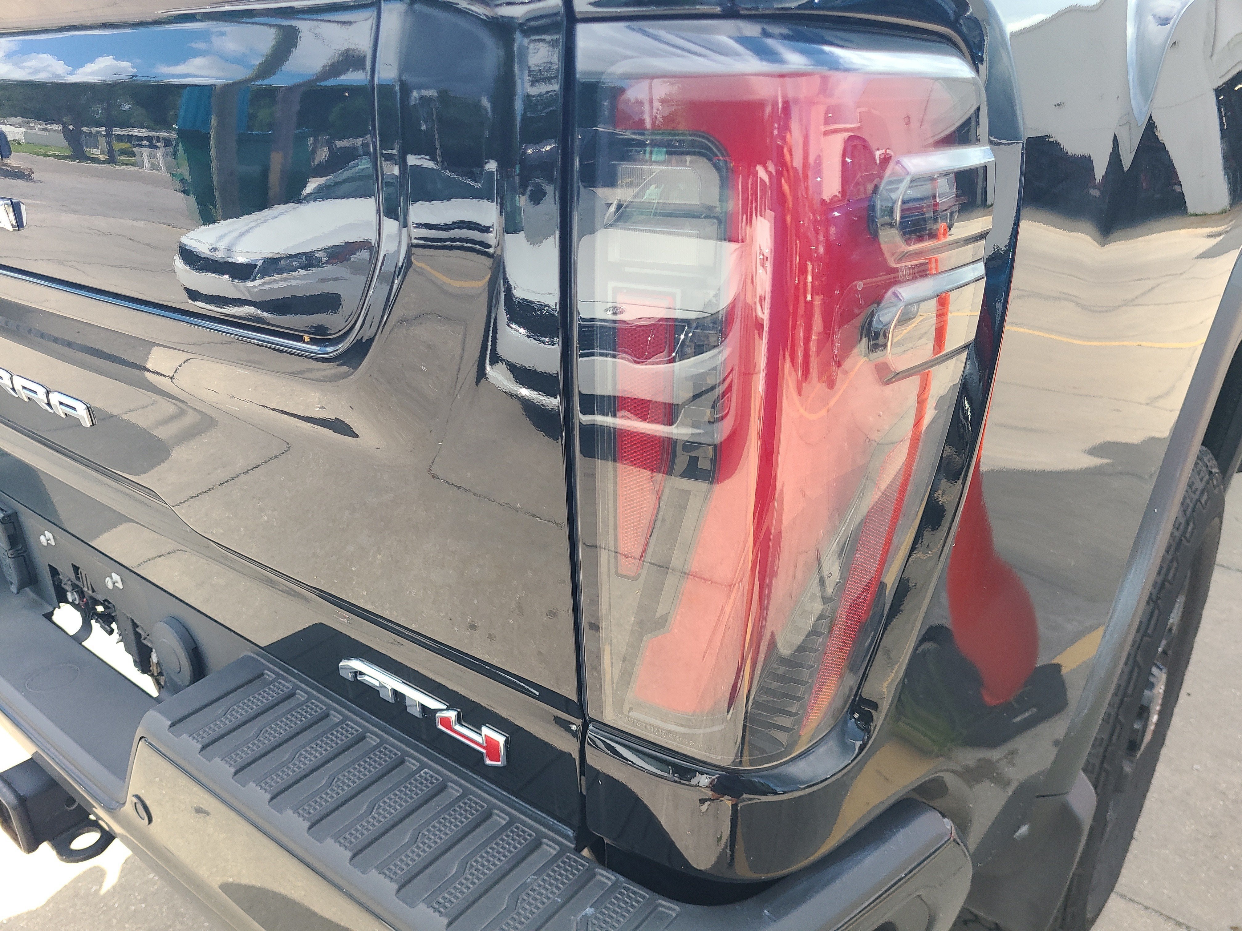 2025 GMC Sierra 3500HD AT4
