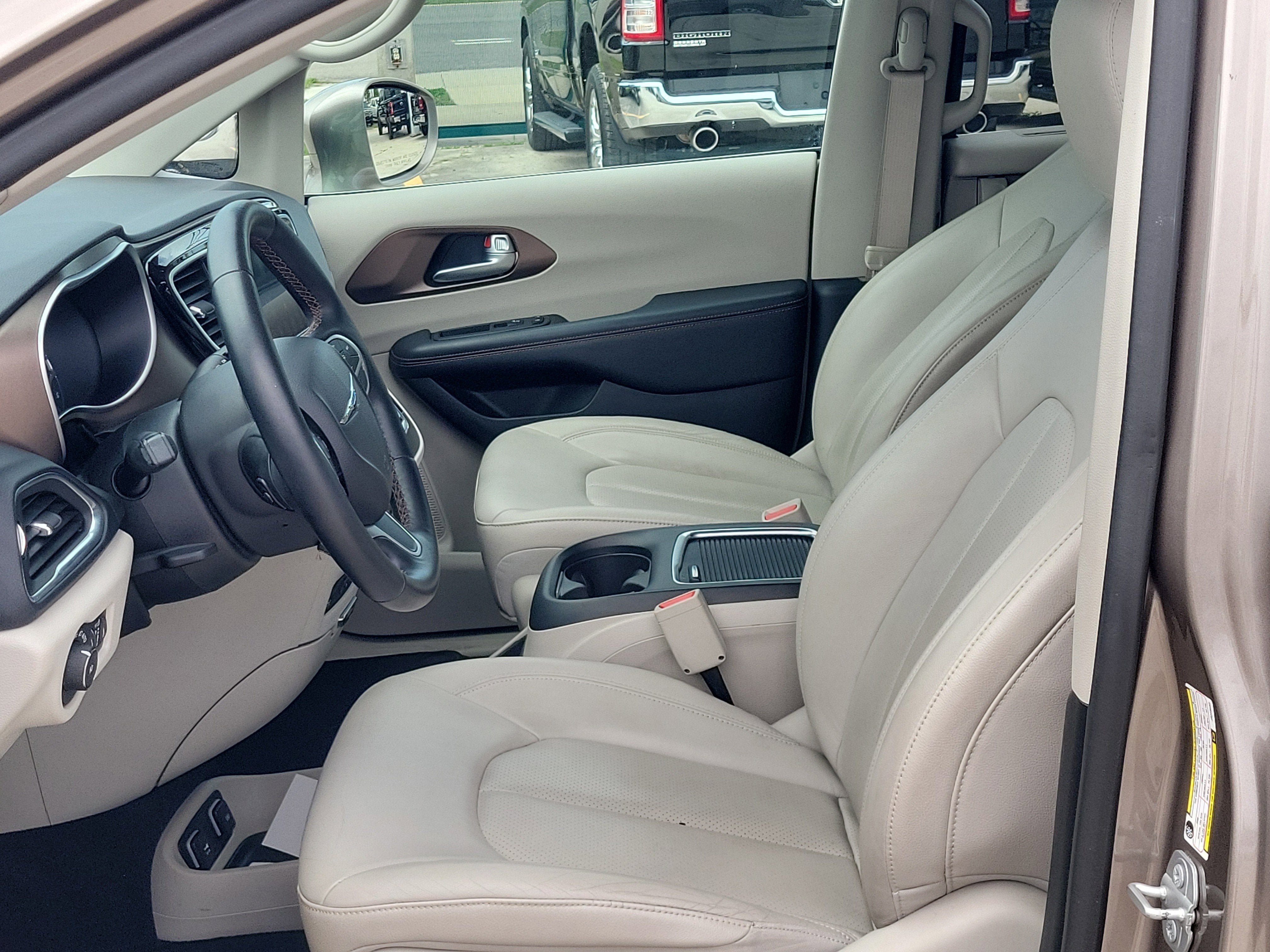 2018 Chrysler Pacifica Touring L Plus
