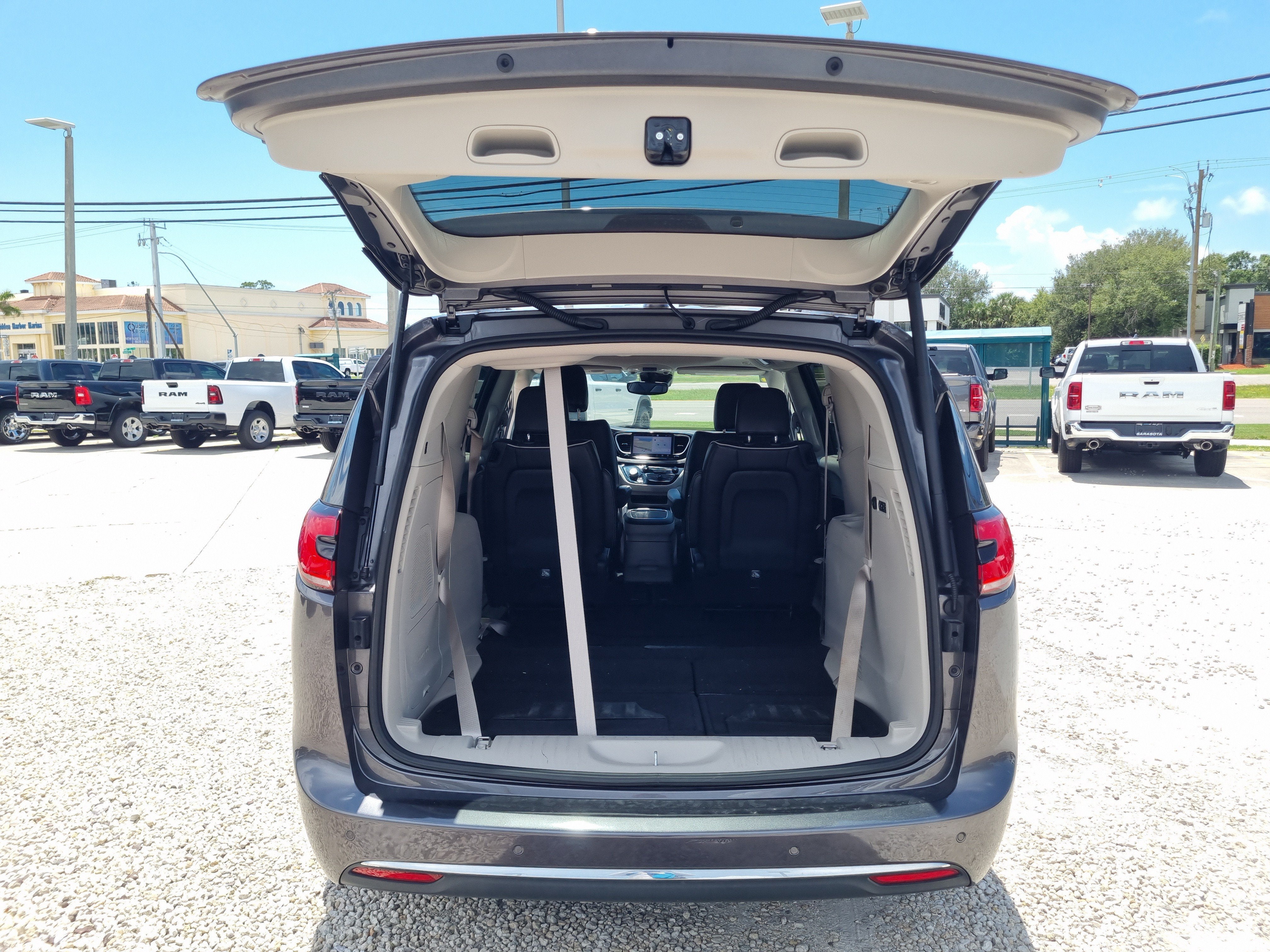 2022 Chrysler Pacifica Limited