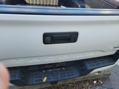 2022 Toyota Tacoma 2WD SR5