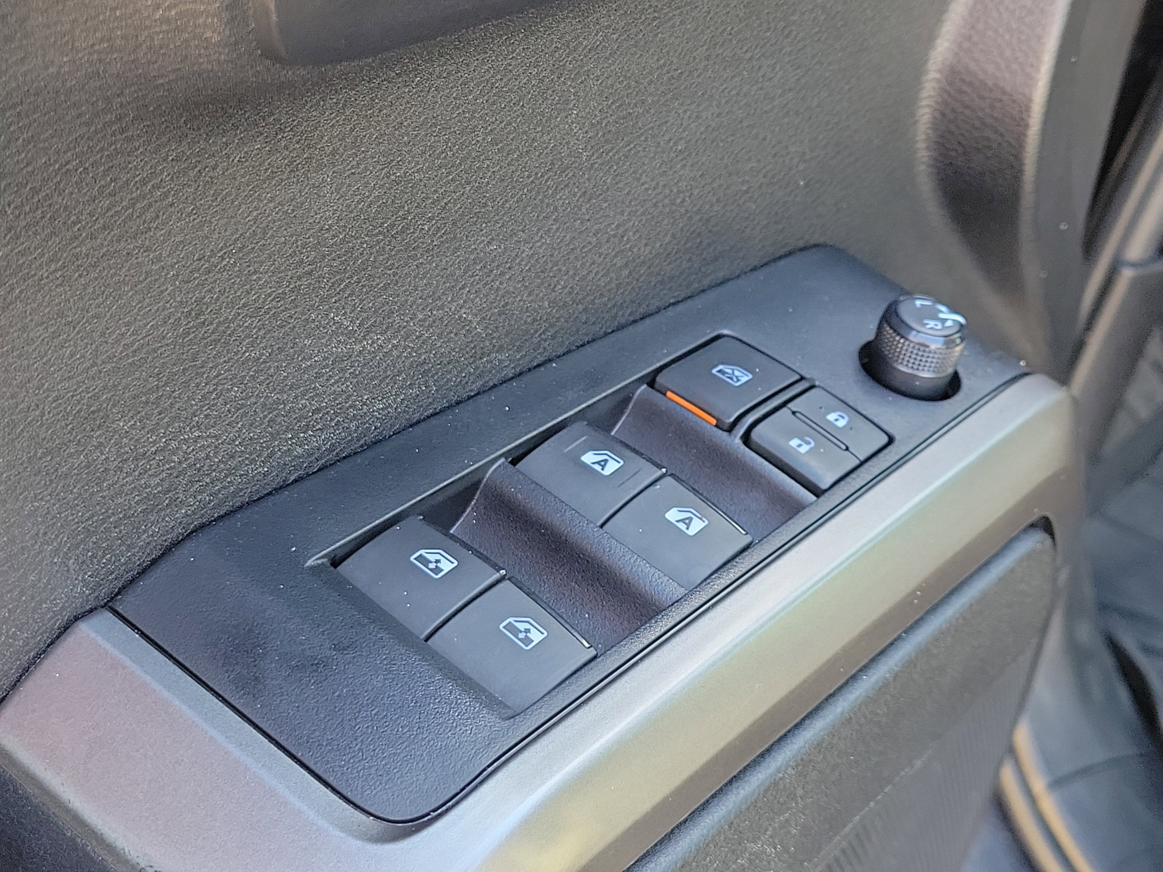 2023 Toyota Tacoma 2WD SR5