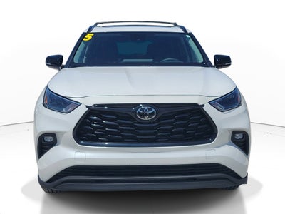 2025 Toyota Highlander Hybrid XLE